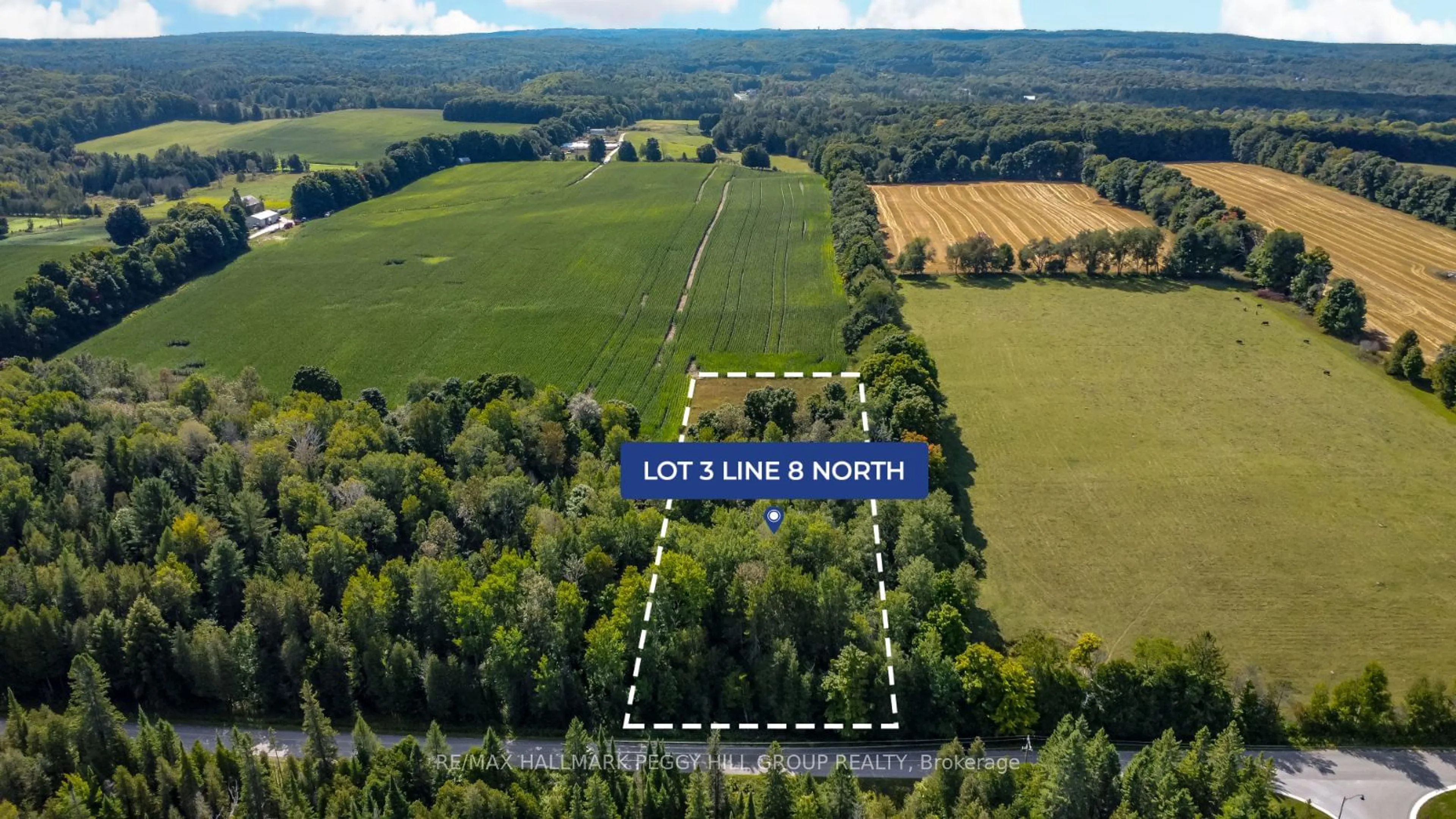 A pic from outside/outdoor area/front of a property/back of a property/a pic from drone, water/lake/river/ocean view for 2960 Line 8, Oro-Medonte Ontario L0K 1N0