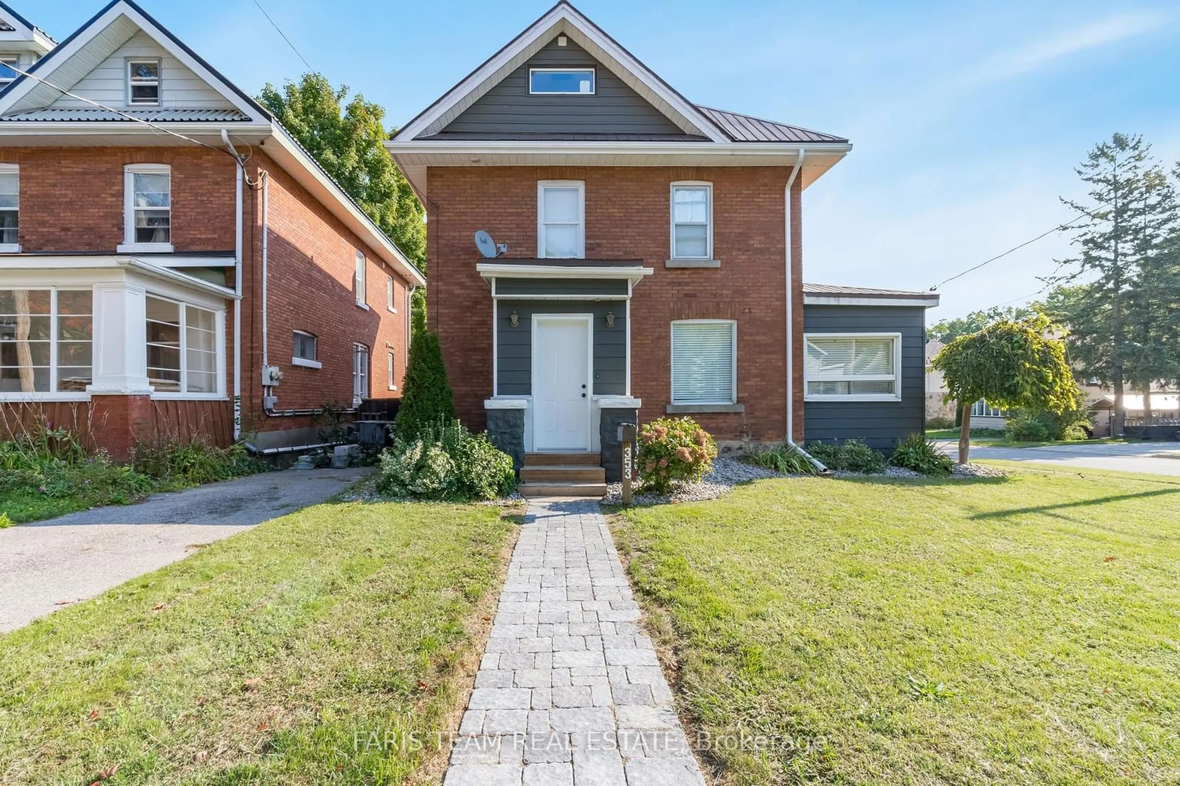 Home with brick exterior material for 353 Manly St, Midland Ontario L4R 3E1