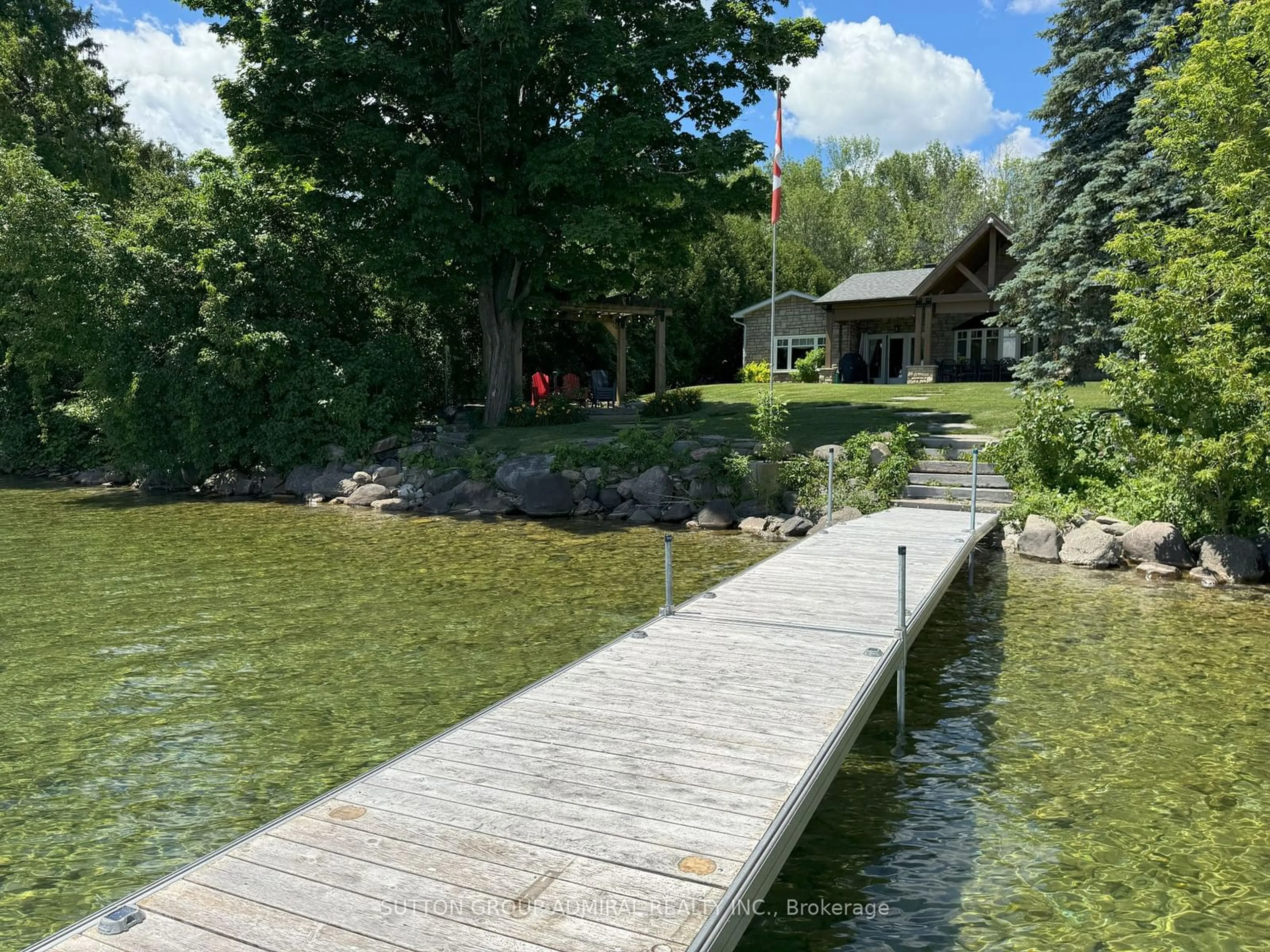 Patio, lake for 259 Moon Point Dr, Oro-Medonte Ontario L3V 6H1