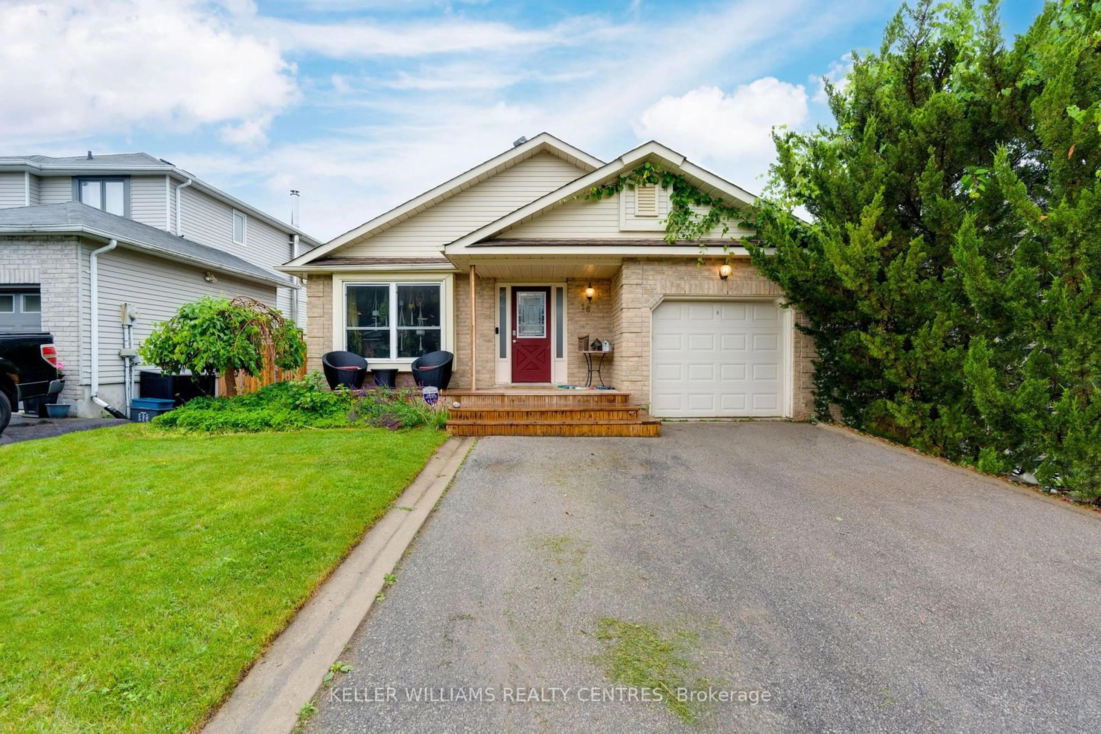 Frontside or backside of a home, cottage for 16 Gosney Cres, Barrie Ontario L4N 6T6