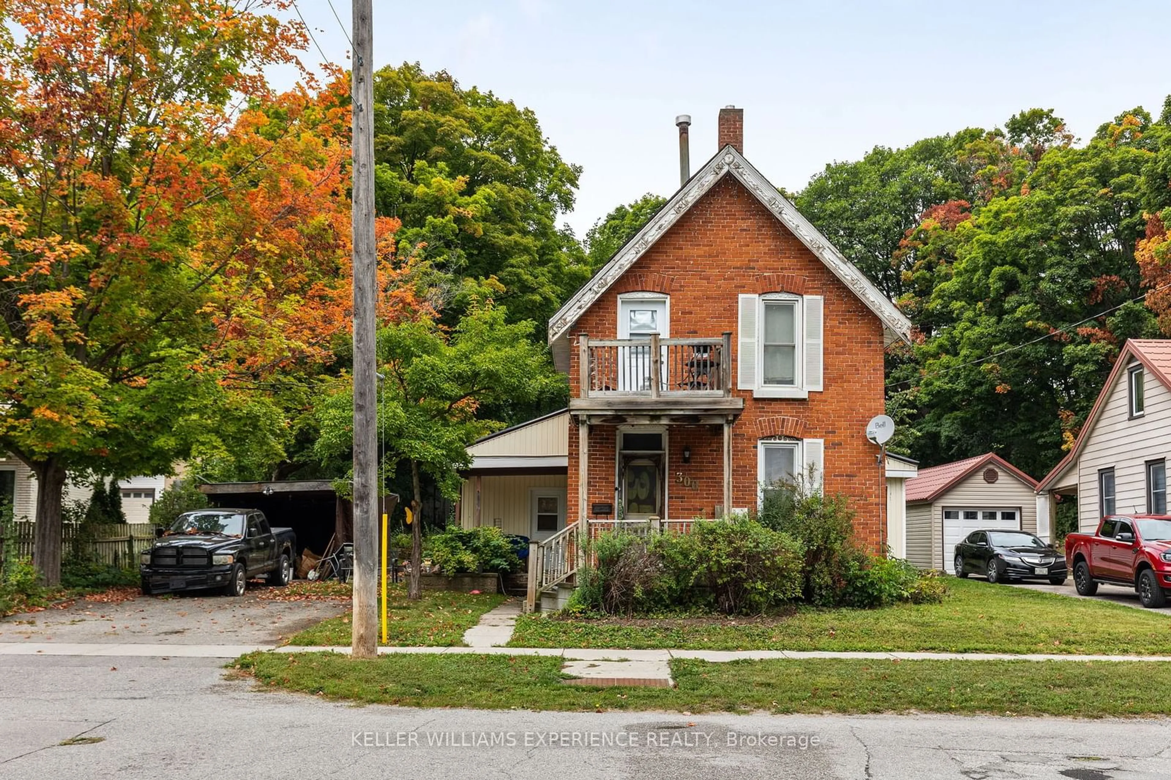 Frontside or backside of a home for 300 Harvey St, Orillia Ontario L3V 3M4