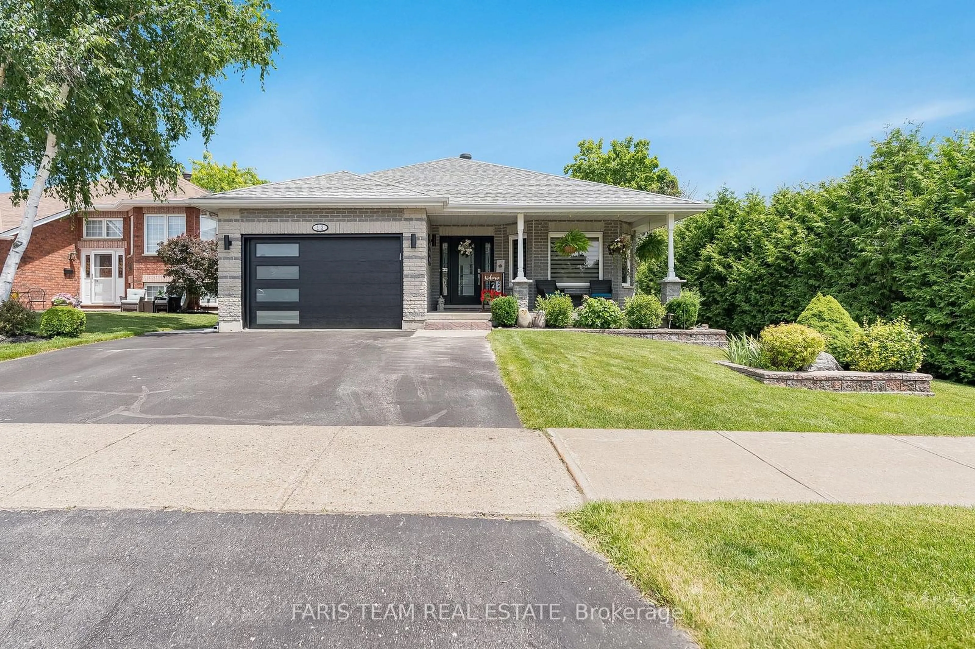 Frontside or backside of a home, the street view for 13 James St, Penetanguishene Ontario L9M 2G7