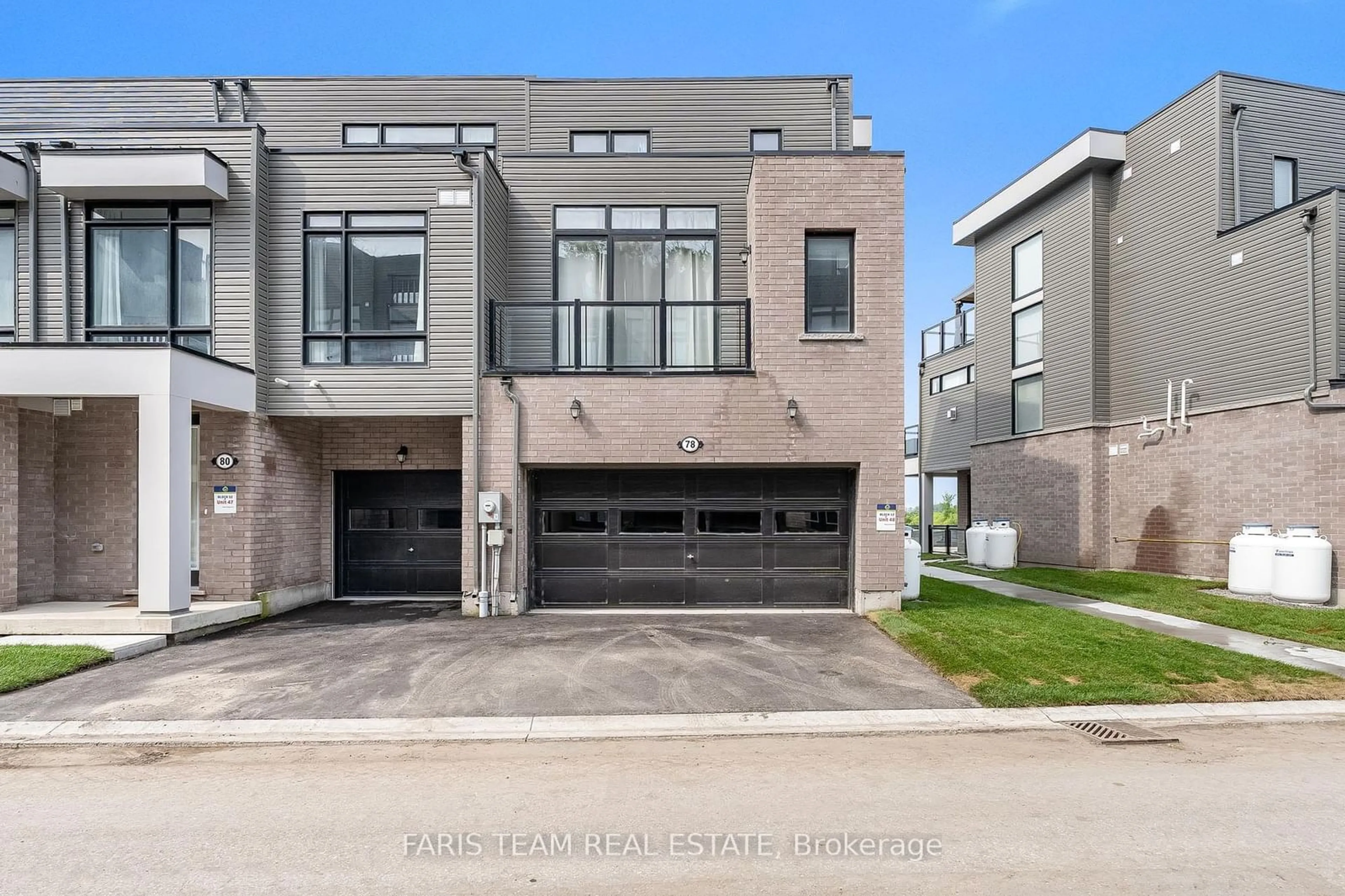 A pic from exterior of the house or condo, the street view for 78 Marina Village Dr, Georgian Bay Ontario L0K 1S0