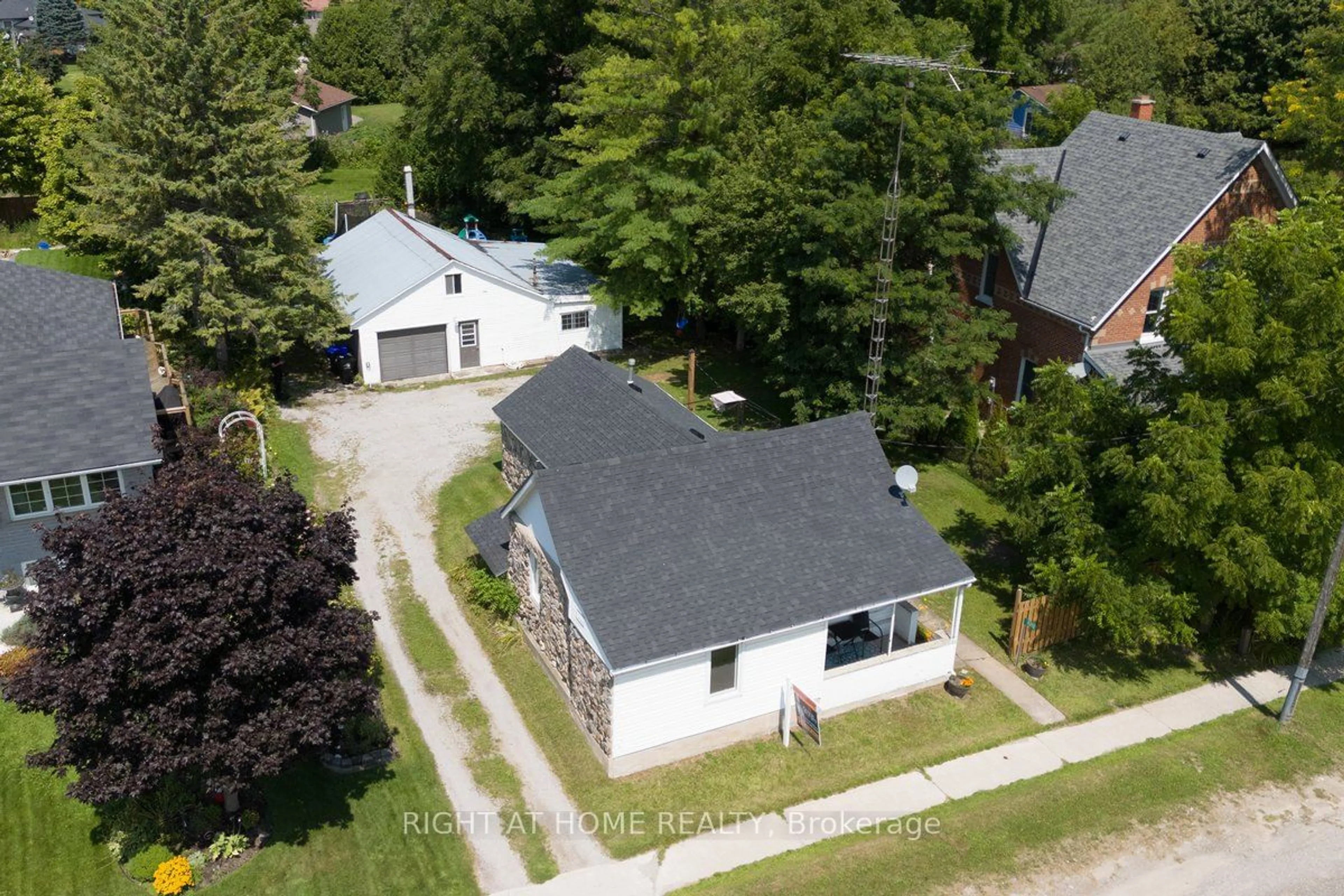 Frontside or backside of a home, cottage for 5312 County 9 Rd, Clearview Ontario L0M 1N0