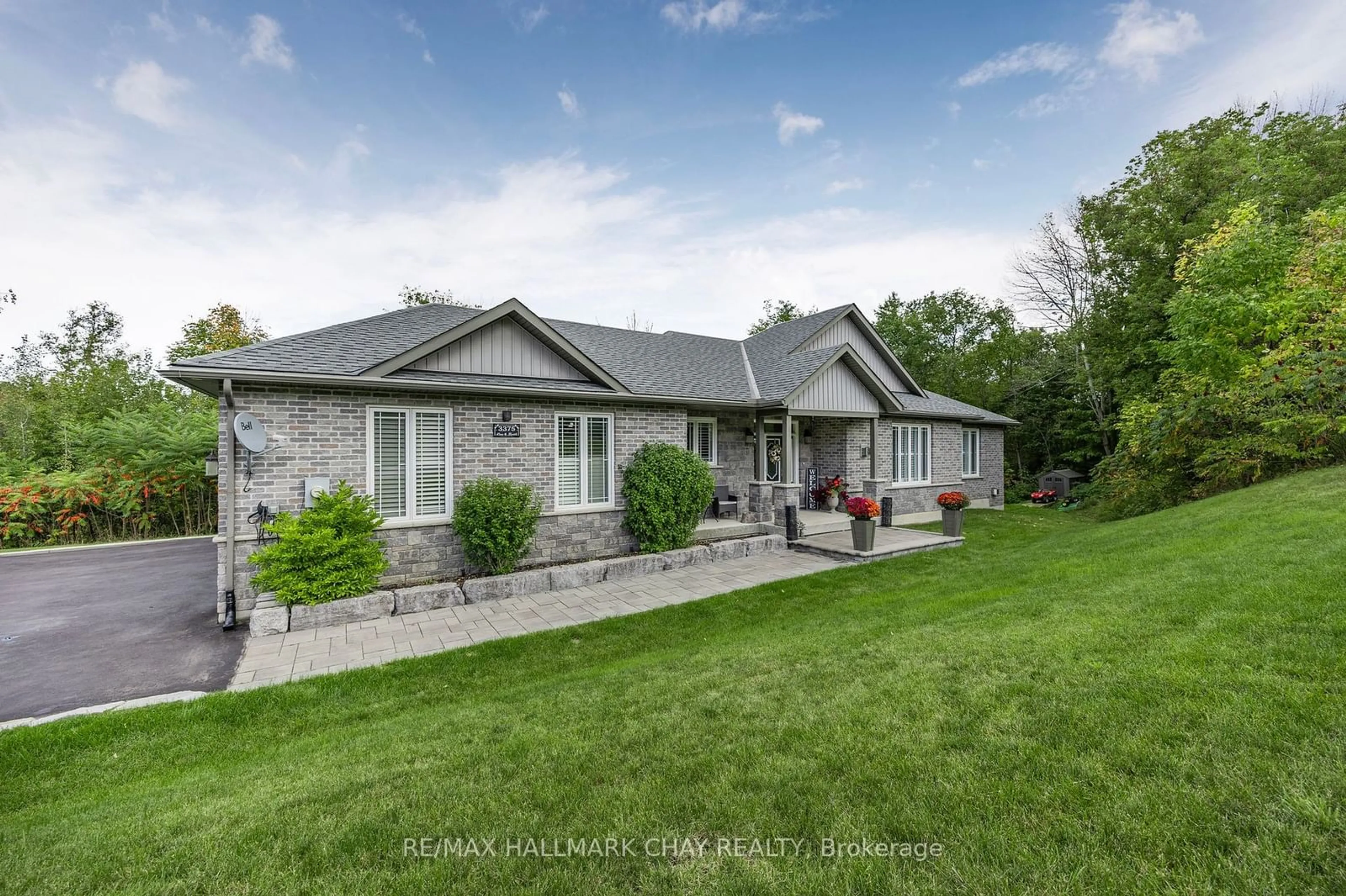 Frontside or backside of a home for 3375 6 Line, Oro-Medonte Ontario L0K 1E0