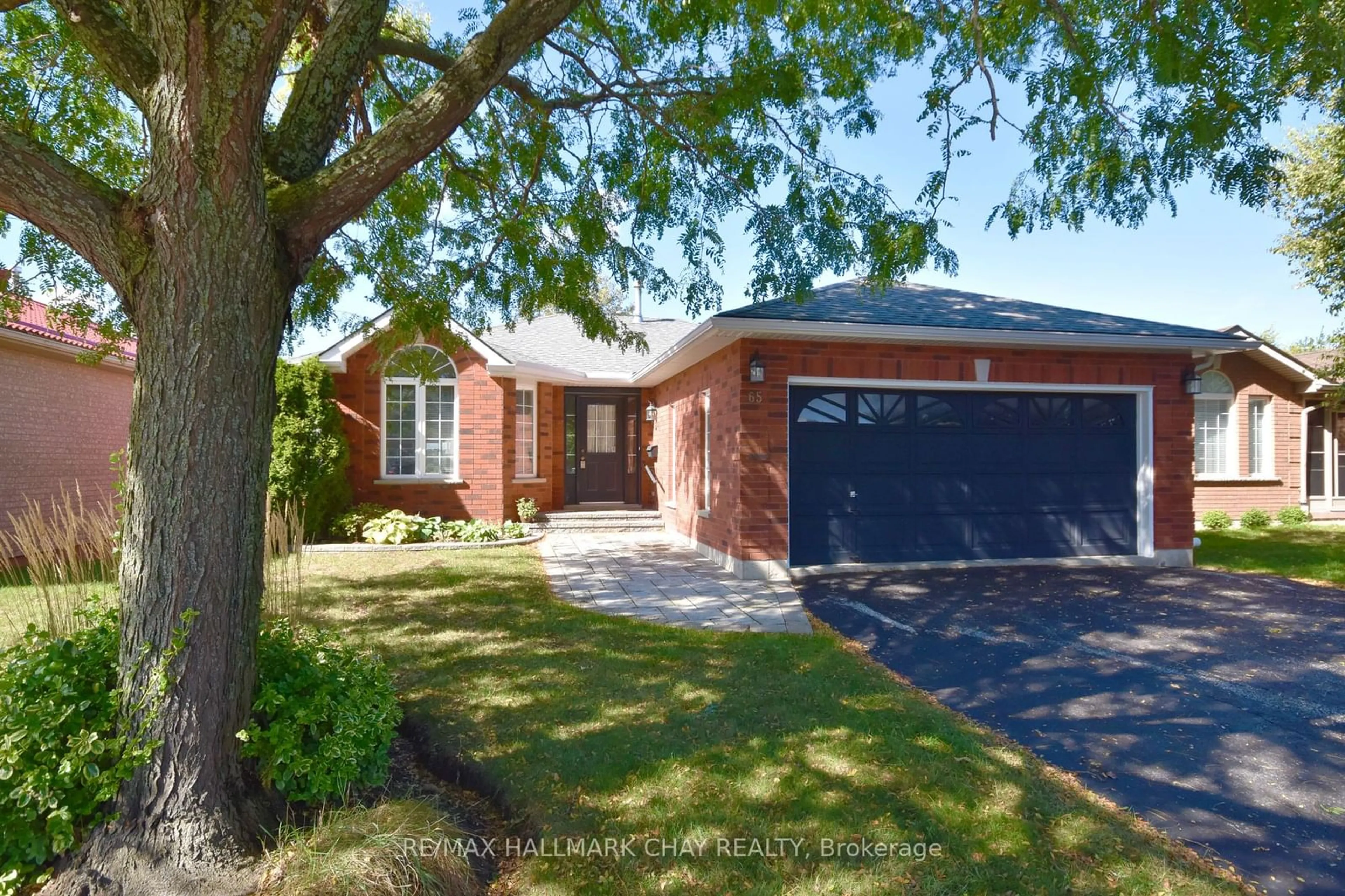 Home with brick exterior material for 65 Johnson St, Orillia Ontario L3V 7R9