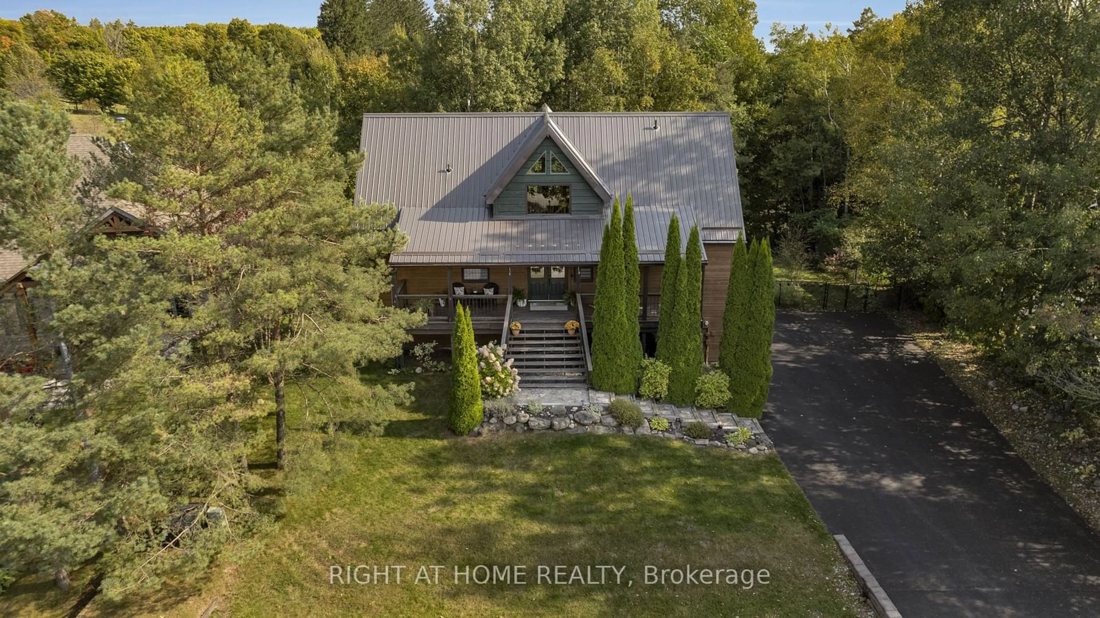 Frontside or backside of a home, cottage for 17 Bridle Path, Oro-Medonte Ontario L0L 2L0