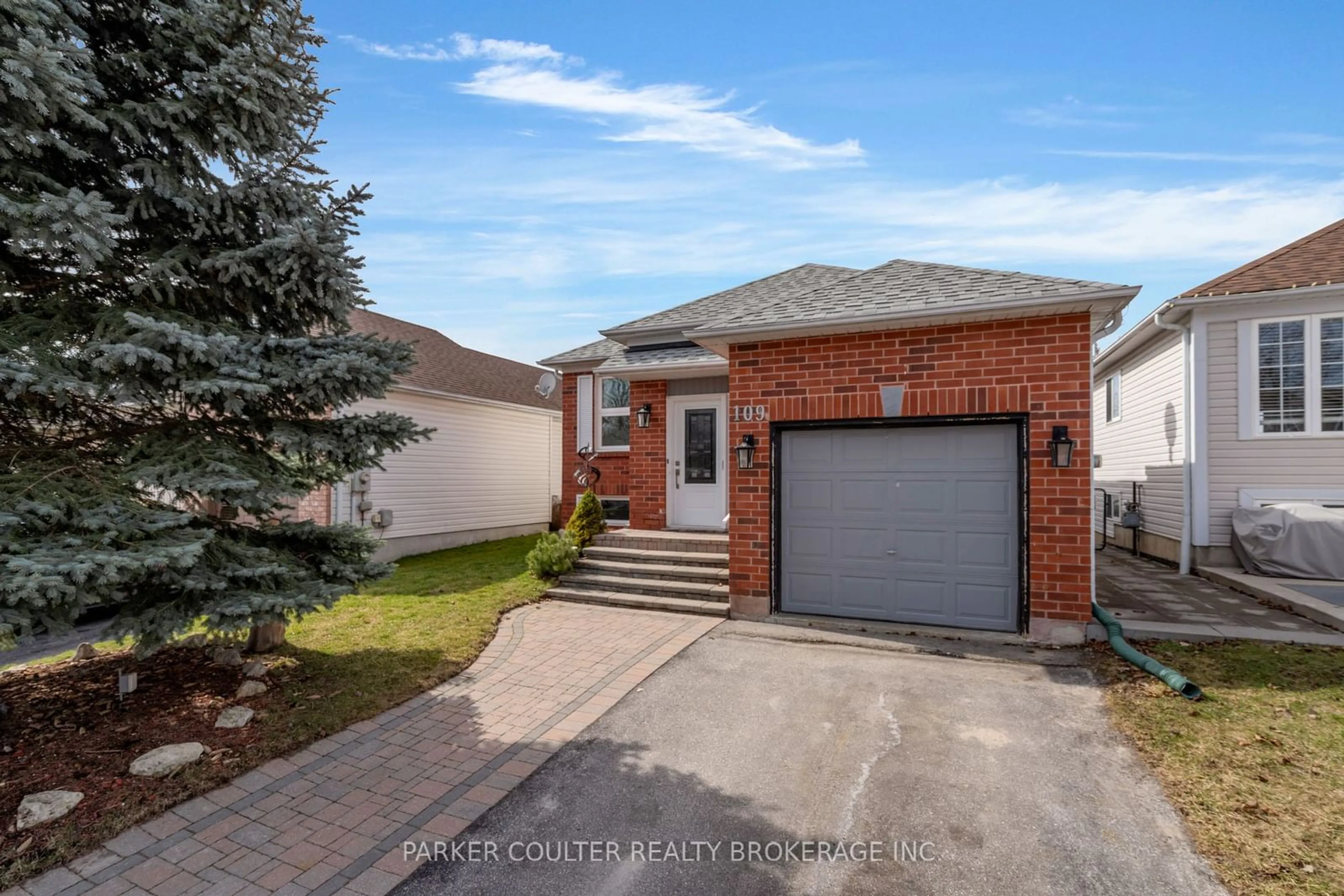 Frontside or backside of a home for 109 Copeman Cres, Barrie Ontario L4N 8B3