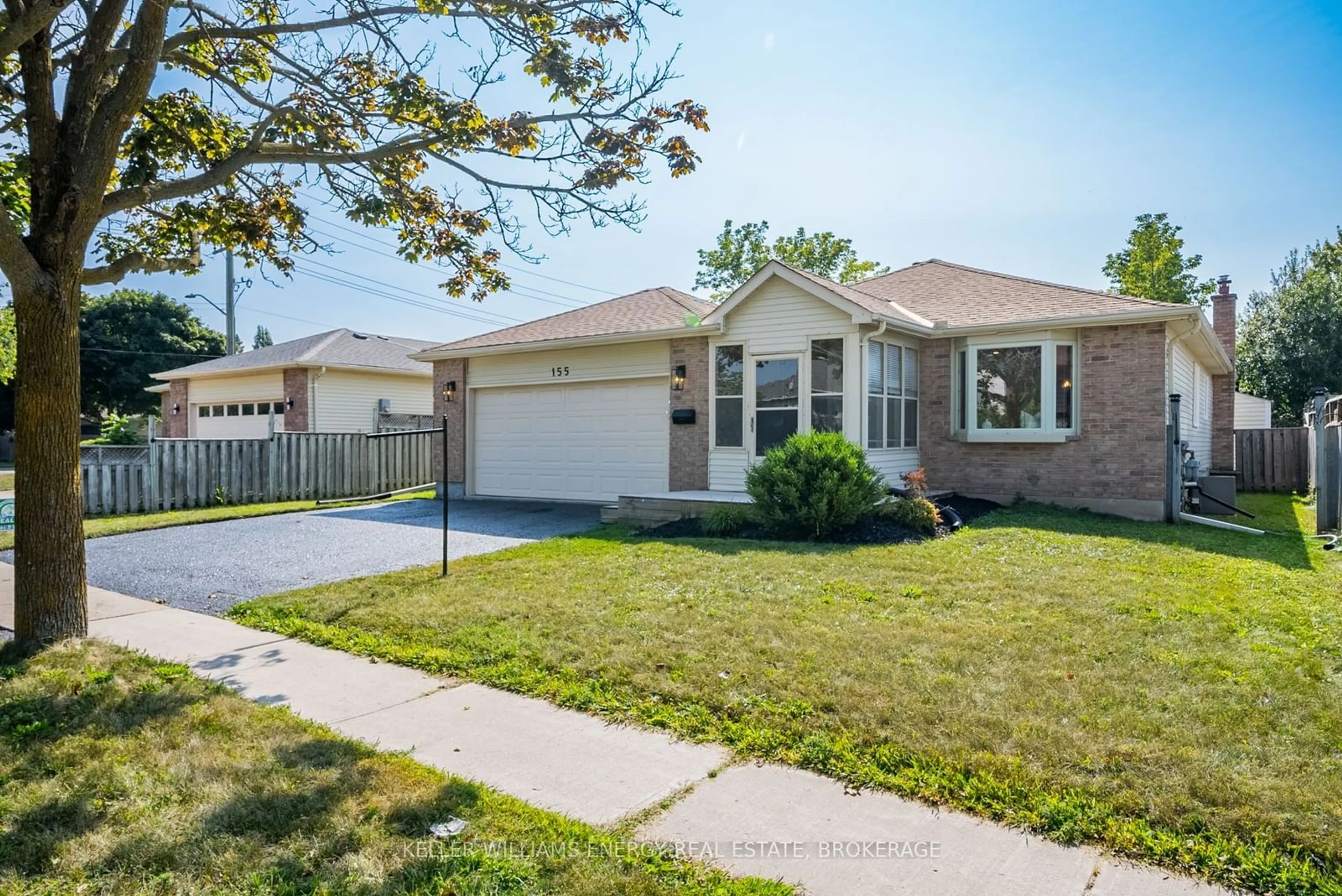 Frontside or backside of a home, the street view for 155 Rose St, Barrie Ontario L4M 6C3