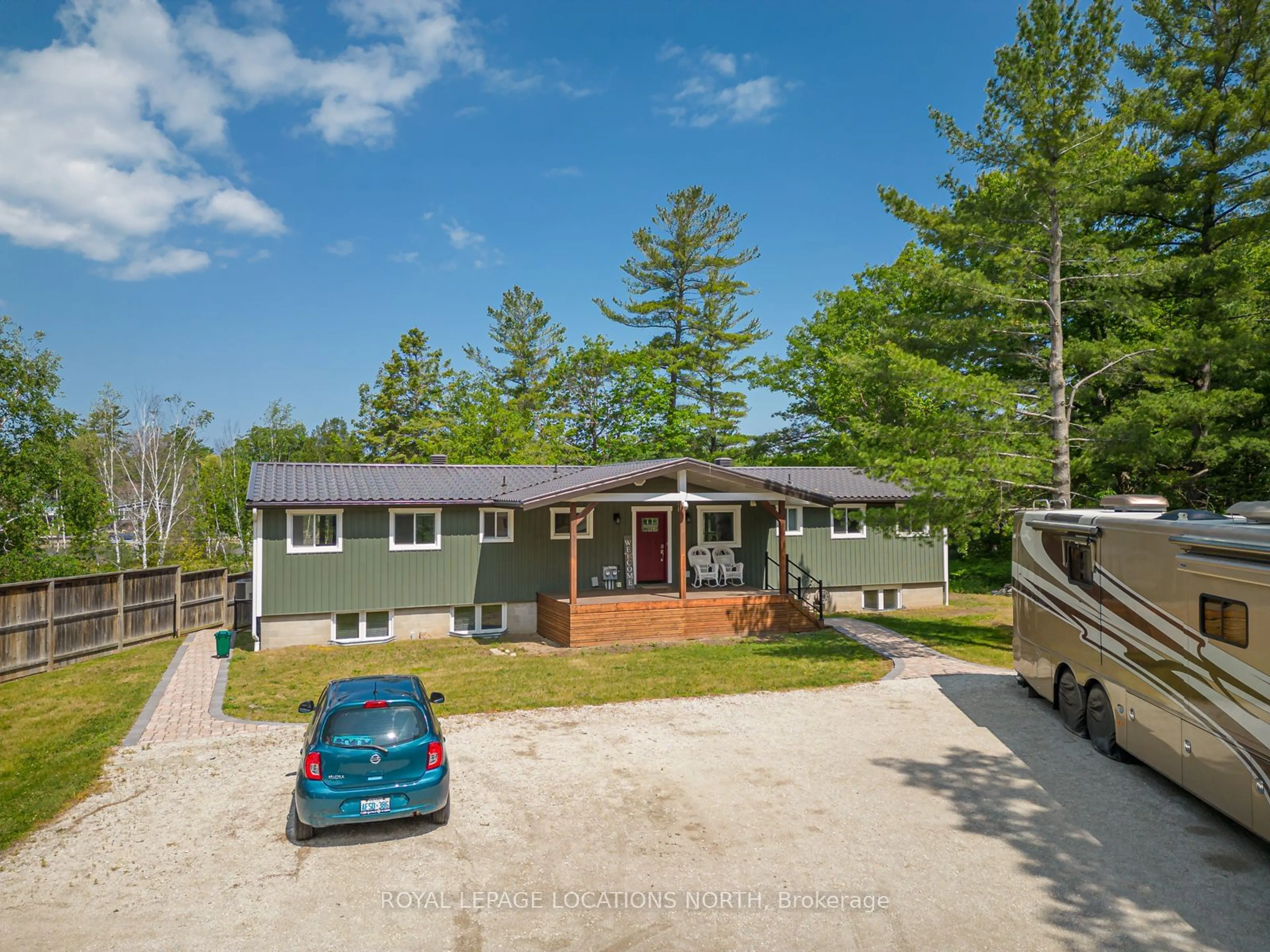 Frontside or backside of a home, cottage for 1628 River Rd, Wasaga Beach Ontario L9Z 2S3