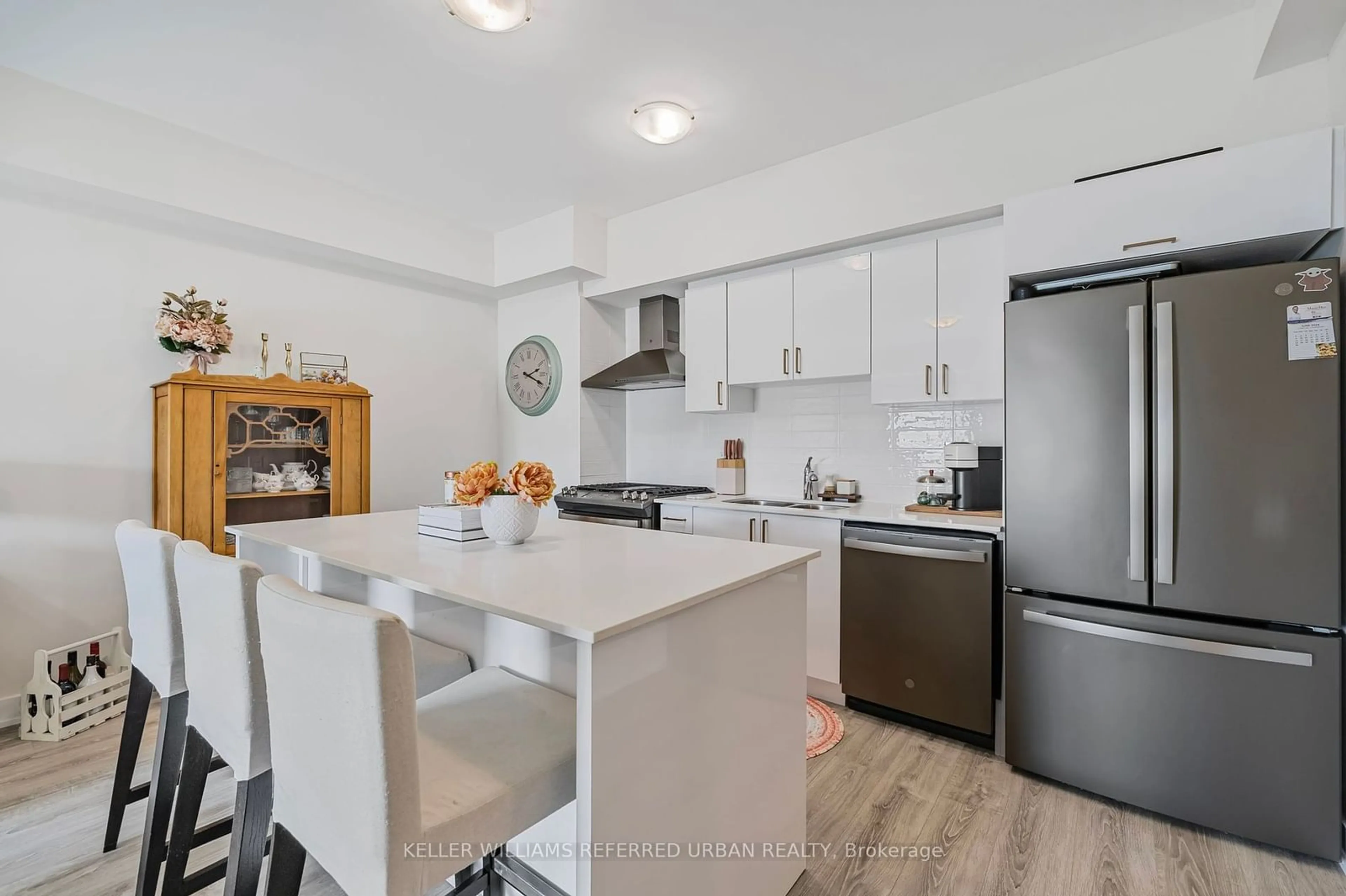 Open concept kitchen for 10 Culinary Lane #104, Barrie Ontario L9J 0K2