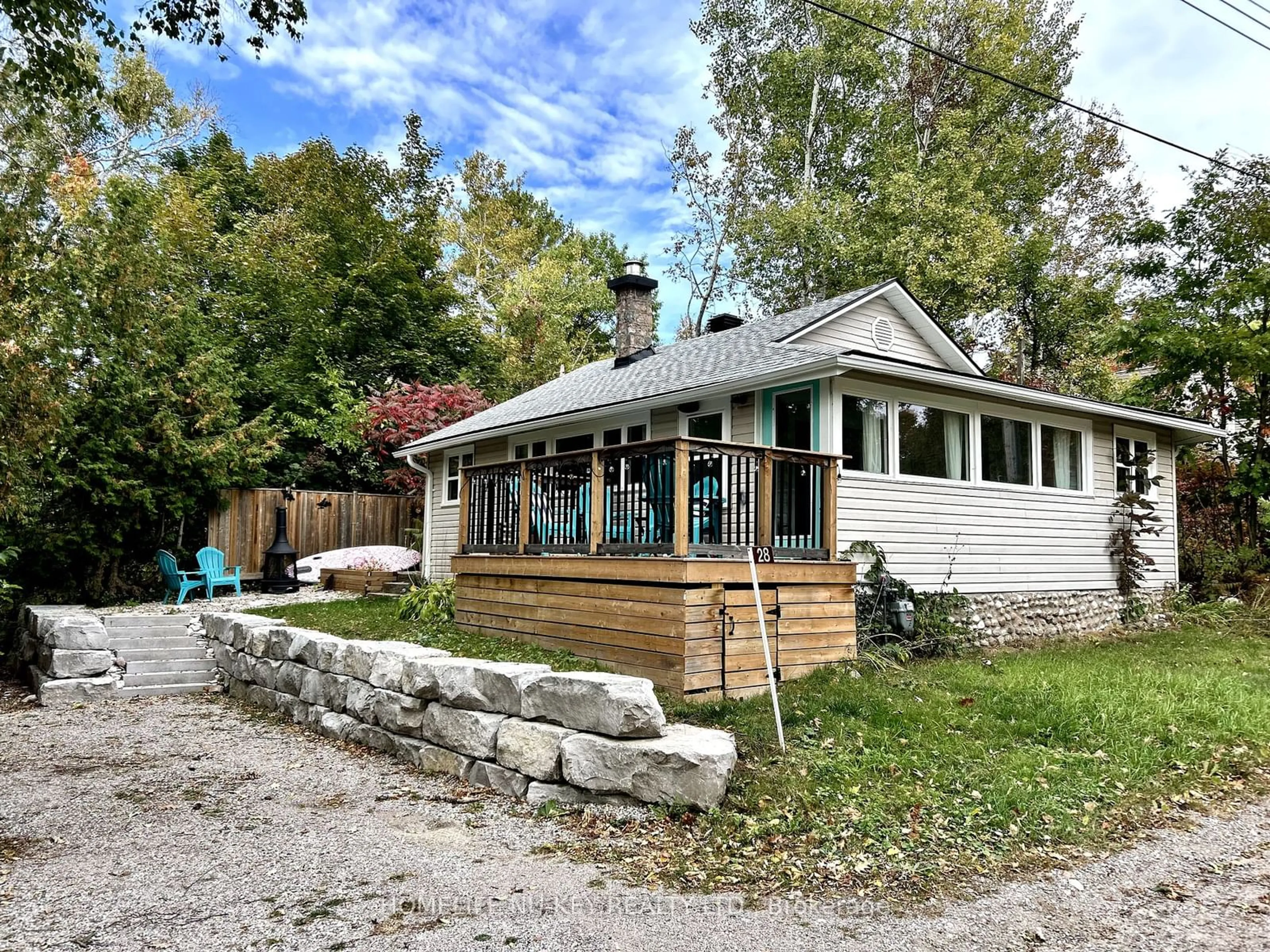 Patio, cottage for 28 Hastings Ave, Tiny Ontario L0L 1P0