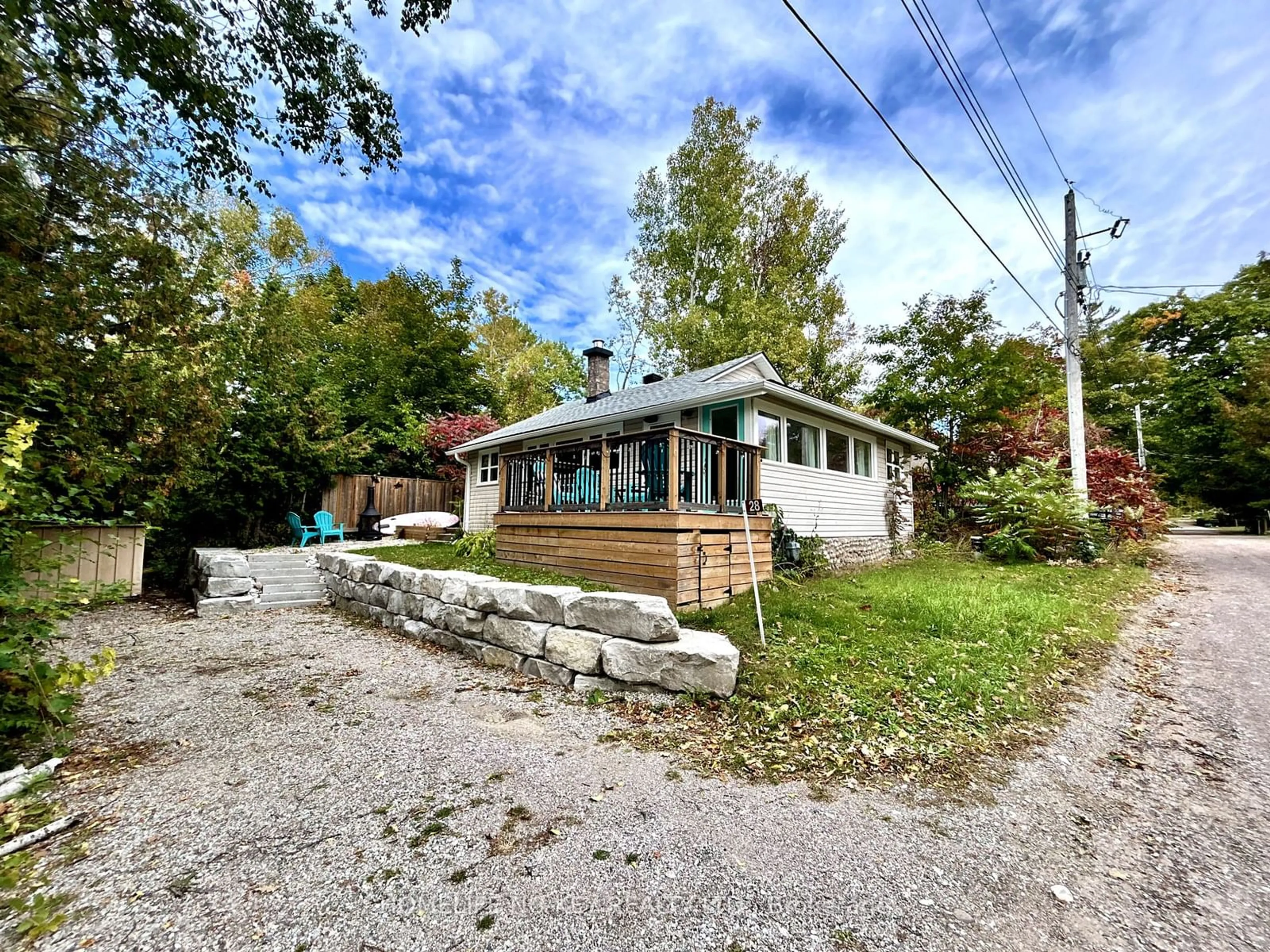 A pic from exterior of the house or condo, cottage for 28 Hastings Ave, Tiny Ontario L0L 1P0