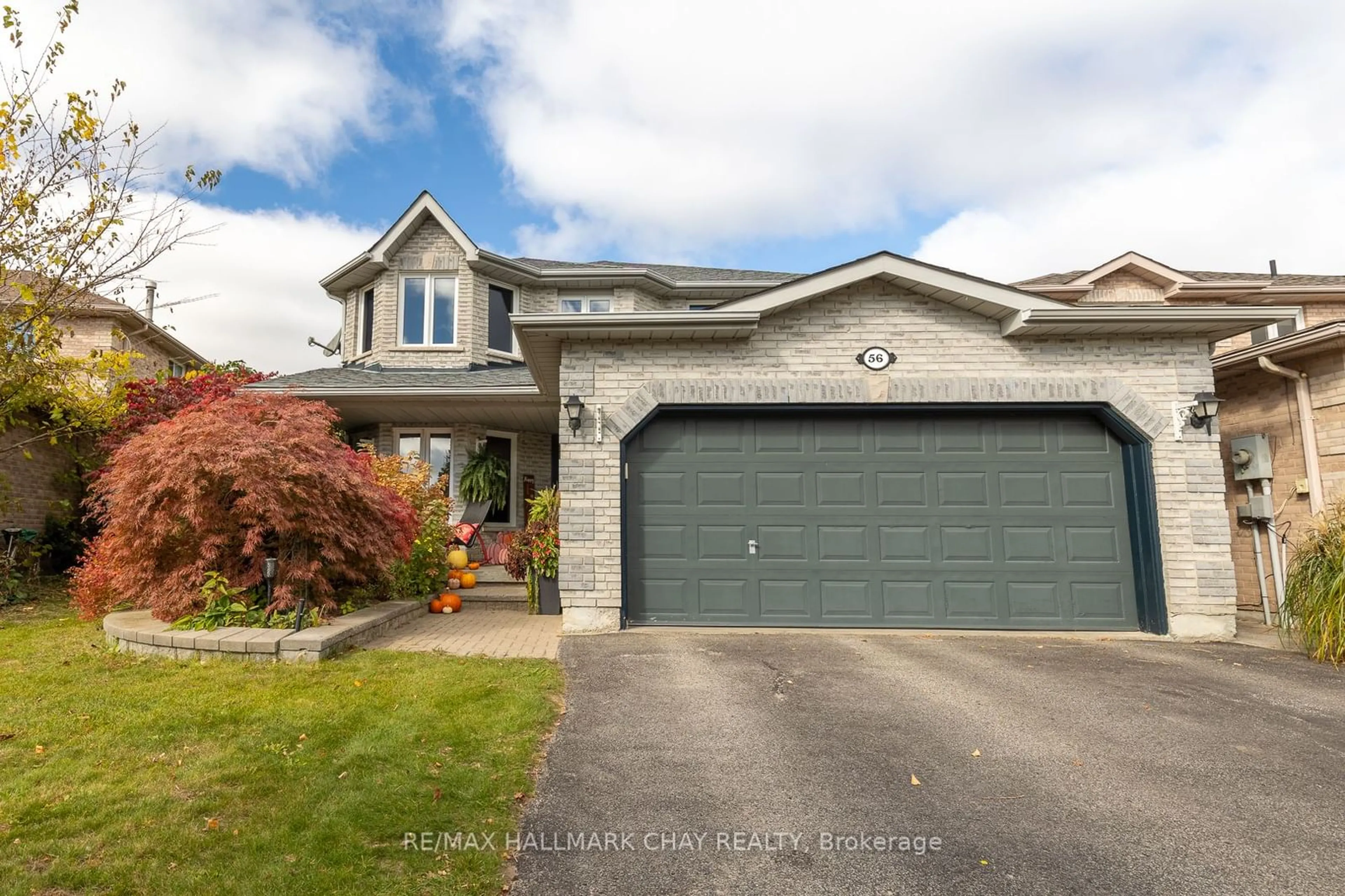 Frontside or backside of a home, the street view for 56 Stoneybrook Cres, Barrie Ontario L4N 0A6