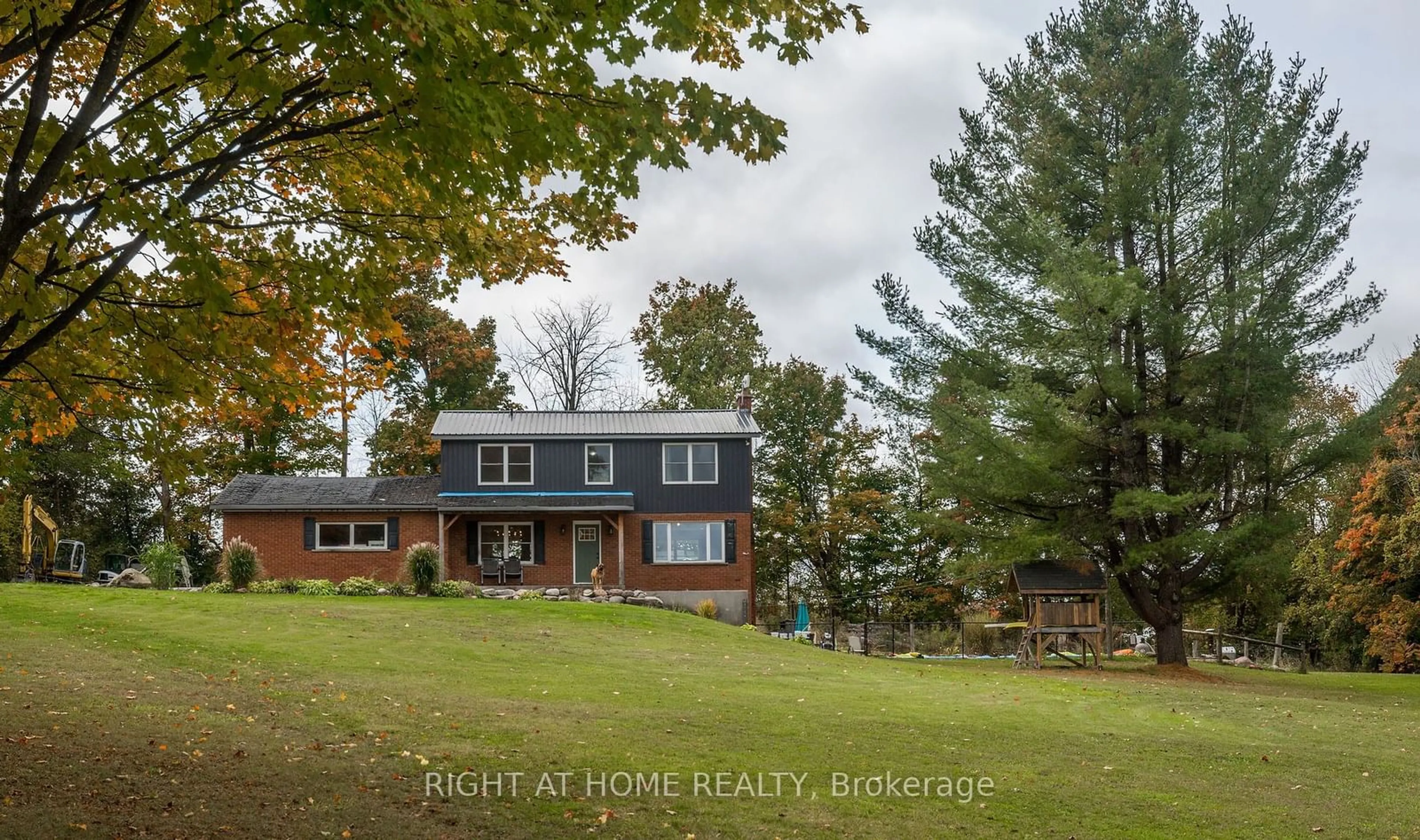 Frontside or backside of a home, cottage for 1384 15/16 Sdrd, Oro-Medonte Ontario L0L 1T0