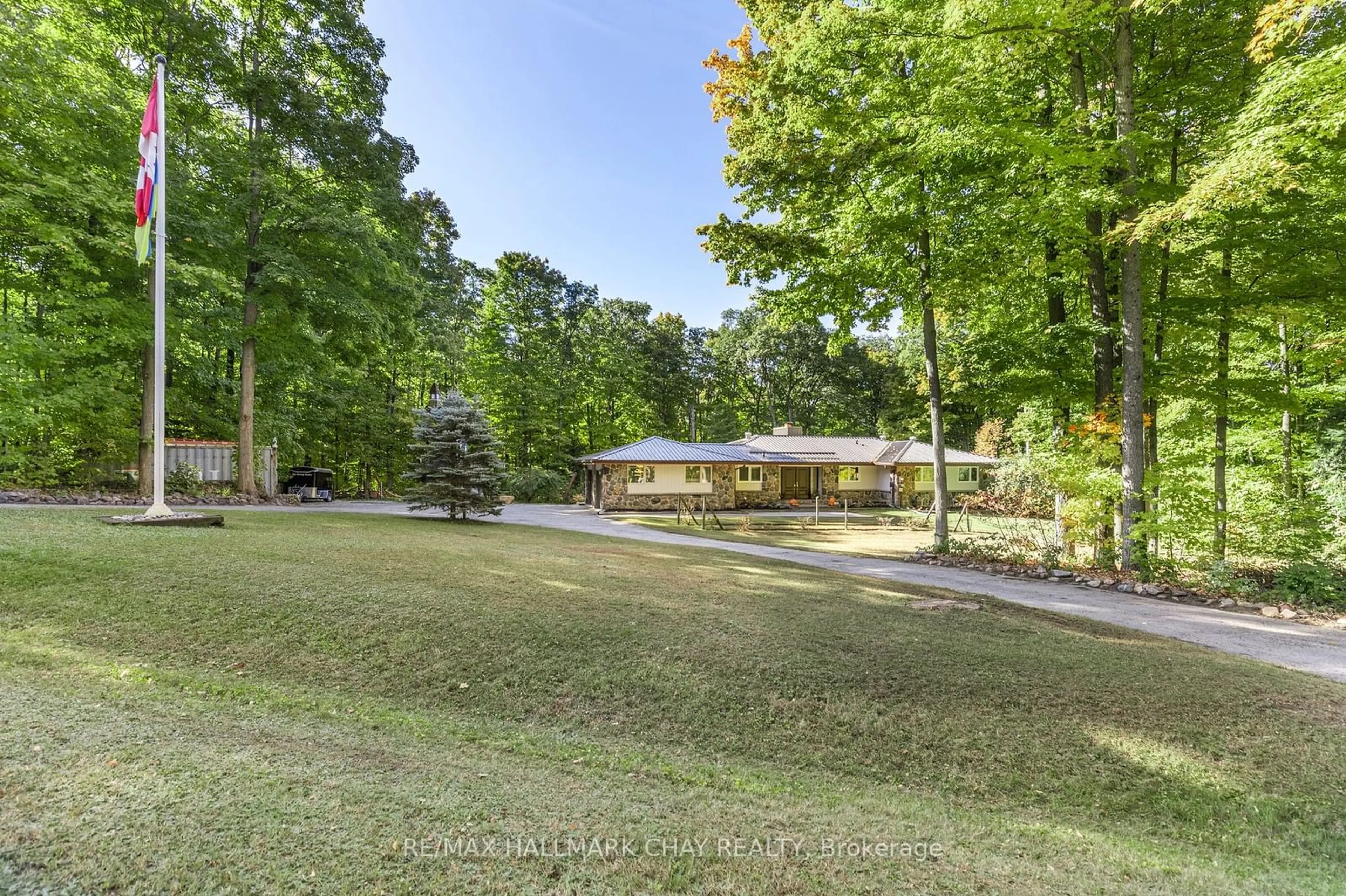 A pic from exterior of the house or condo, the fenced backyard for 17 WOODLAND Cres, Oro-Medonte Ontario L4M 4Y8