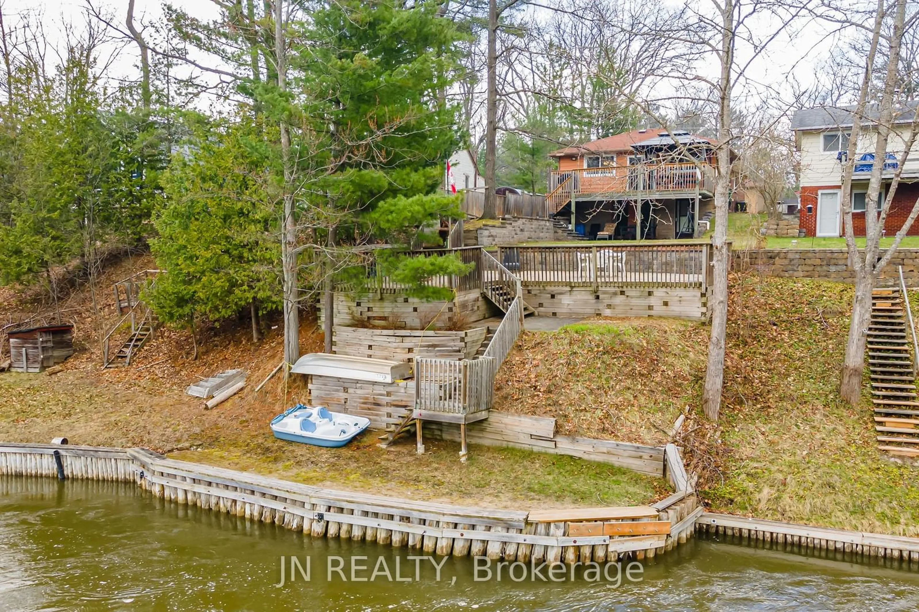 A pic from exterior of the house or condo, cottage for 322 Oxbow Park Dr, Wasaga Beach Ontario L9Z 2V6