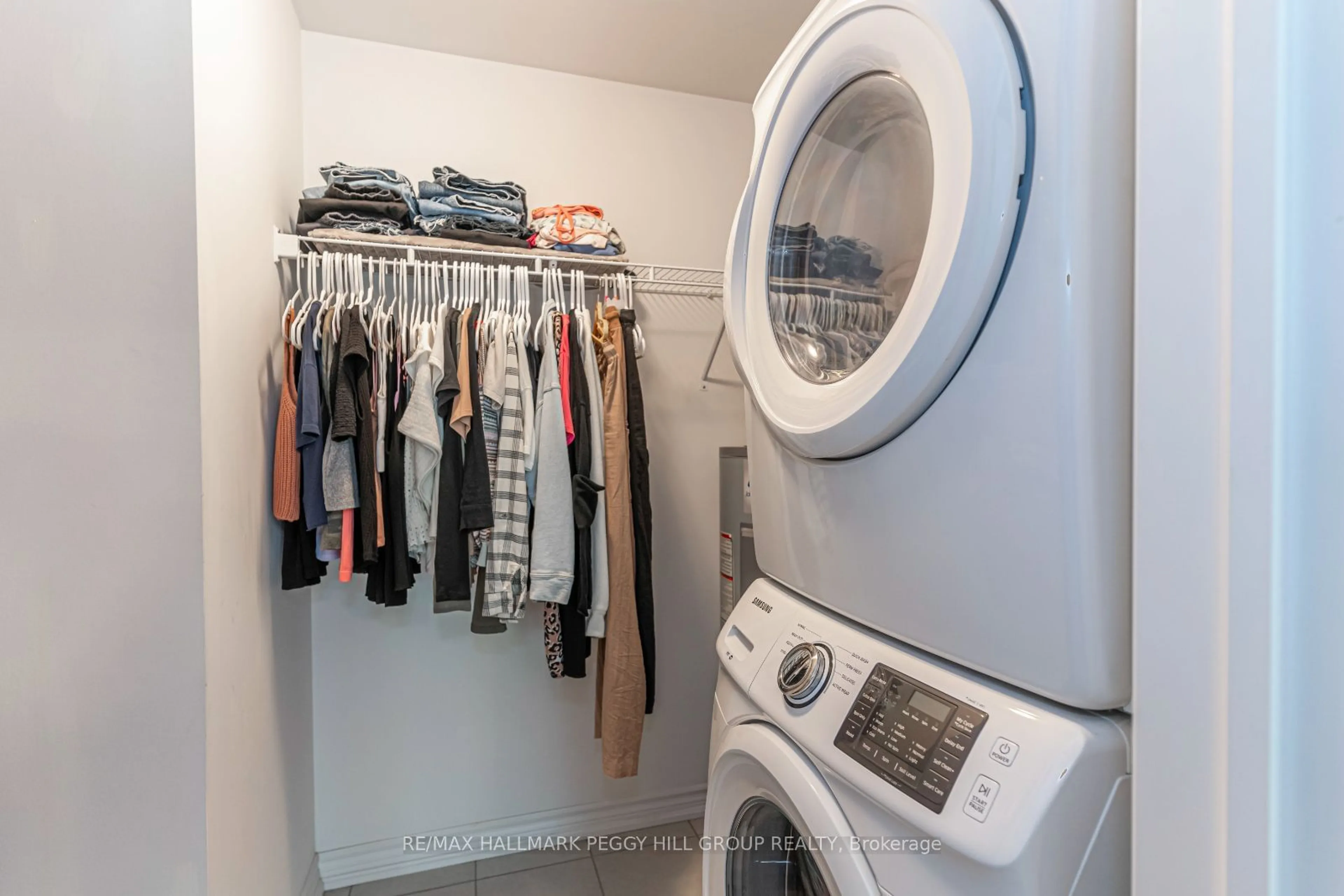 Laundry room for 44 Ferndale Dr #210, Barrie Ontario L4N 2V1