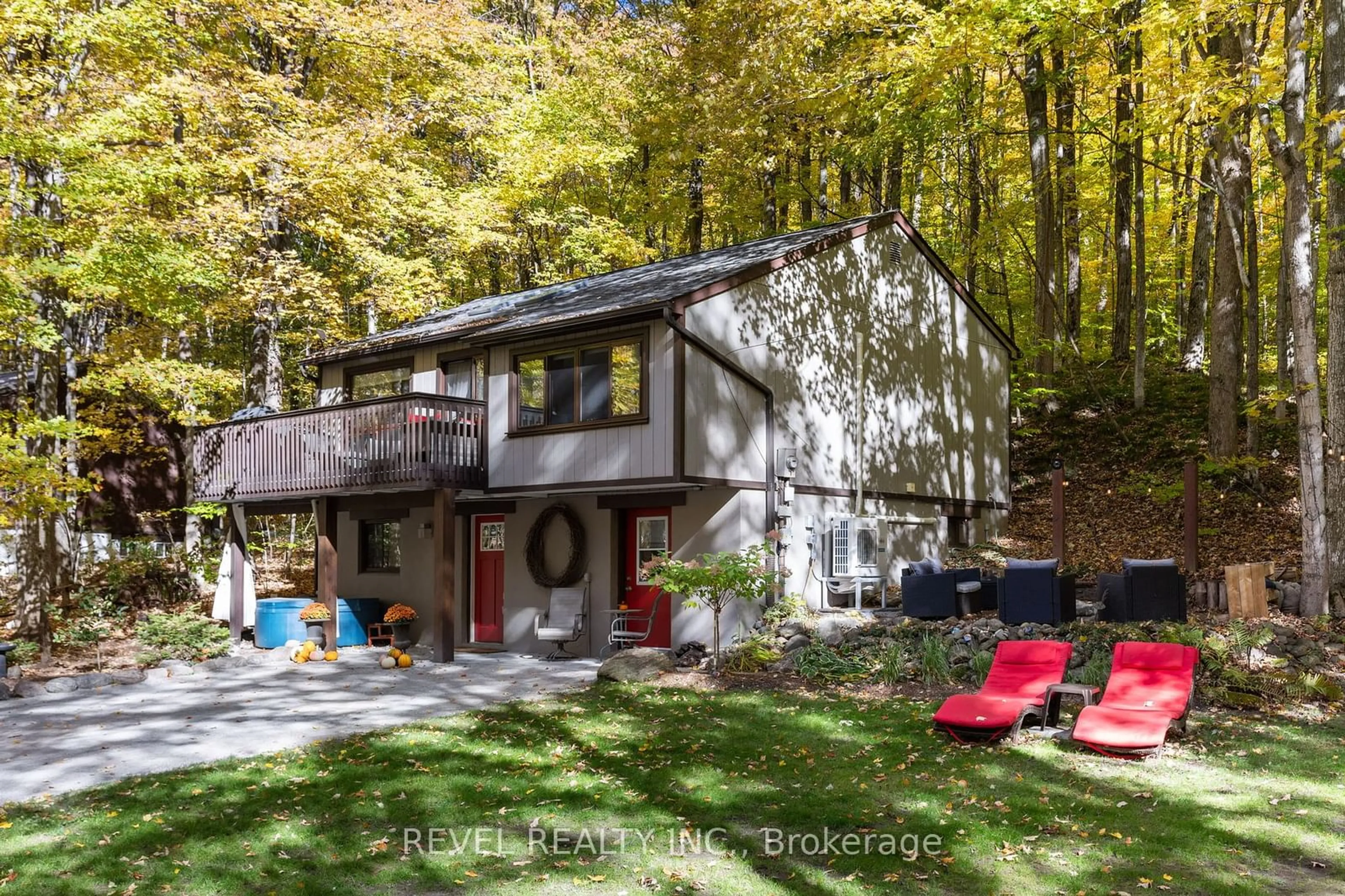 A pic from exterior of the house or condo, the fenced backyard for 70 Huronwoods Dr, Oro-Medonte Ontario L0K 1E0