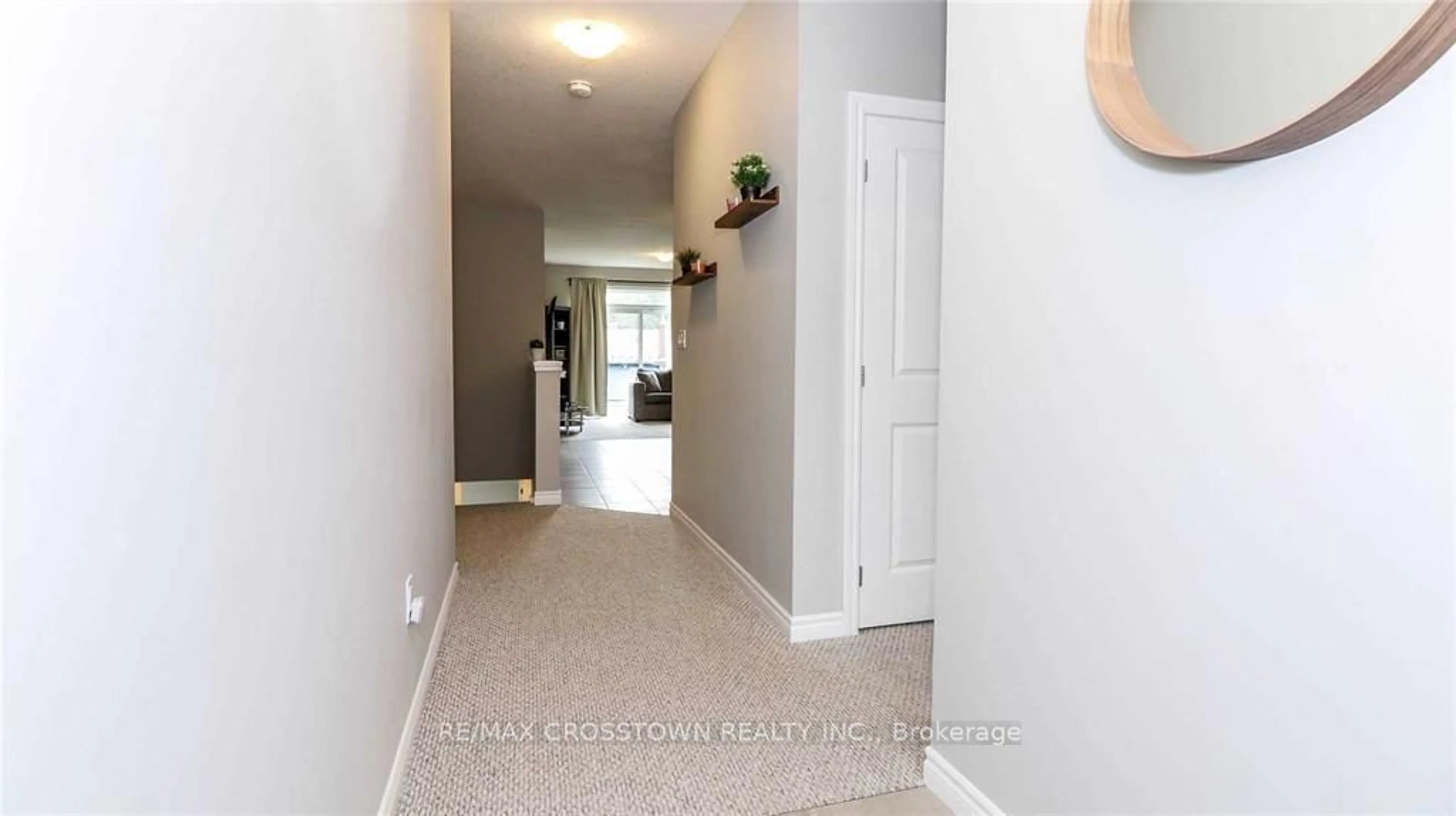 Indoor entryway, not visible floor for 977 Wright Dr, Midland Ontario L4R 0E4