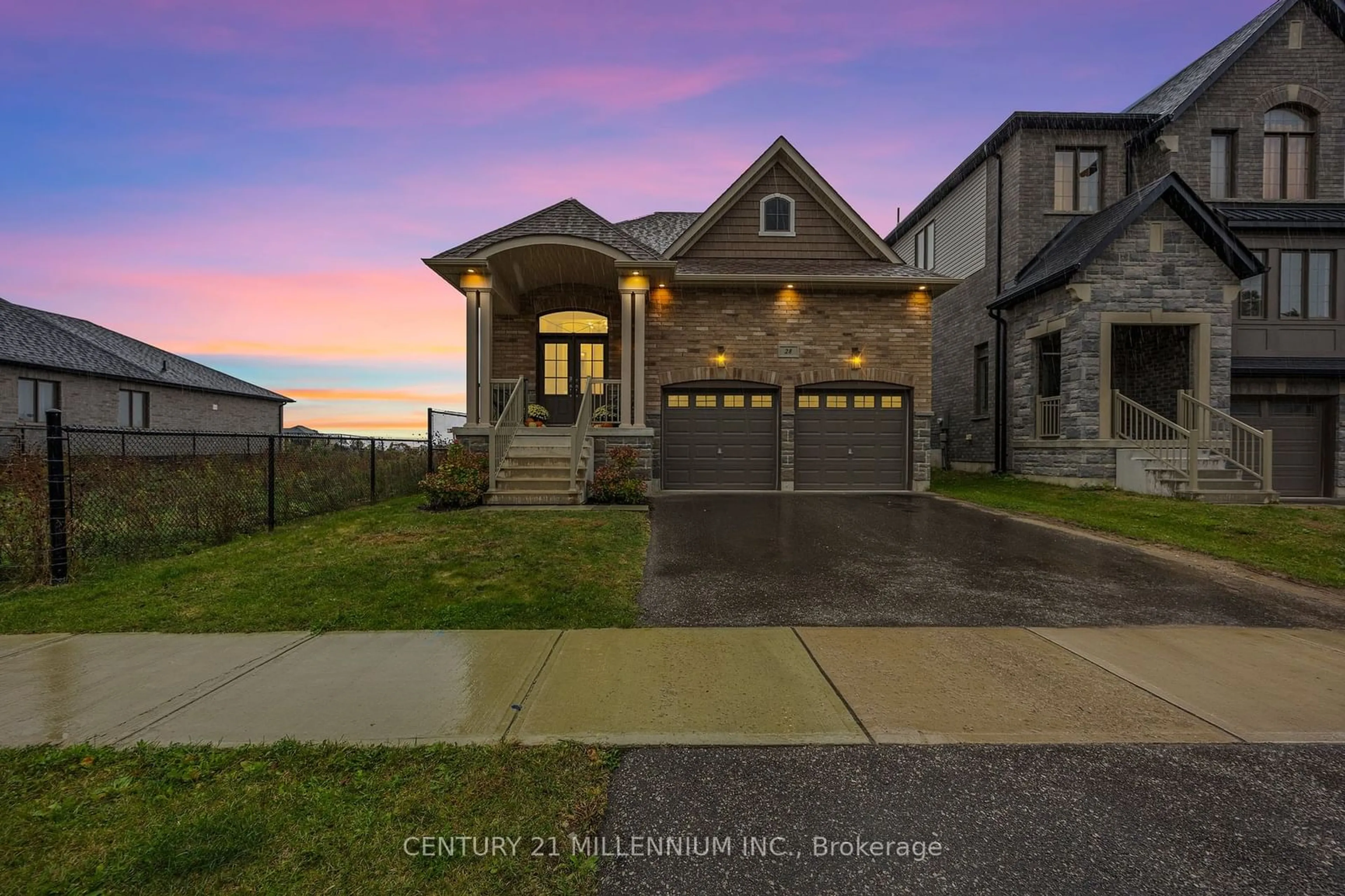 Frontside or backside of a home, the street view for 28 Atlantis Dr, Orillia Ontario L3V 8L4