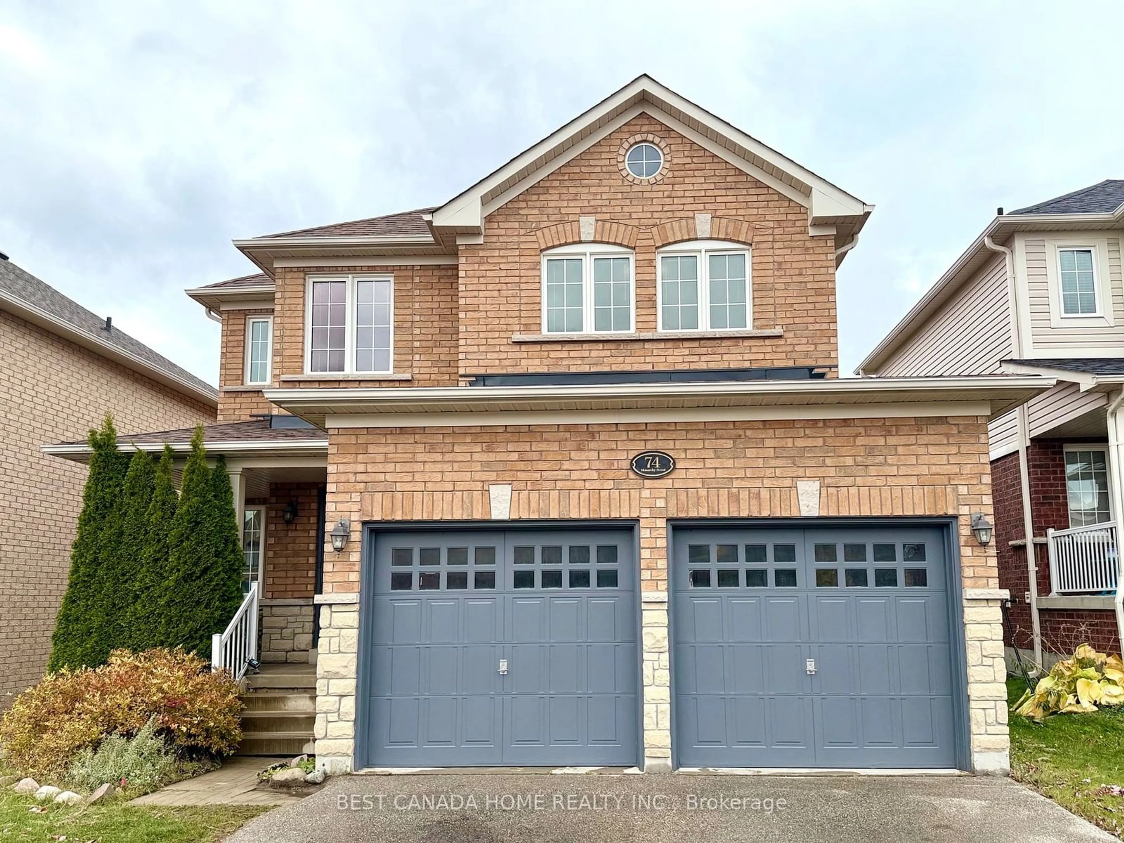 Frontside or backside of a home, the street view for 74 Monarchy St, Barrie Ontario L4M 0E3