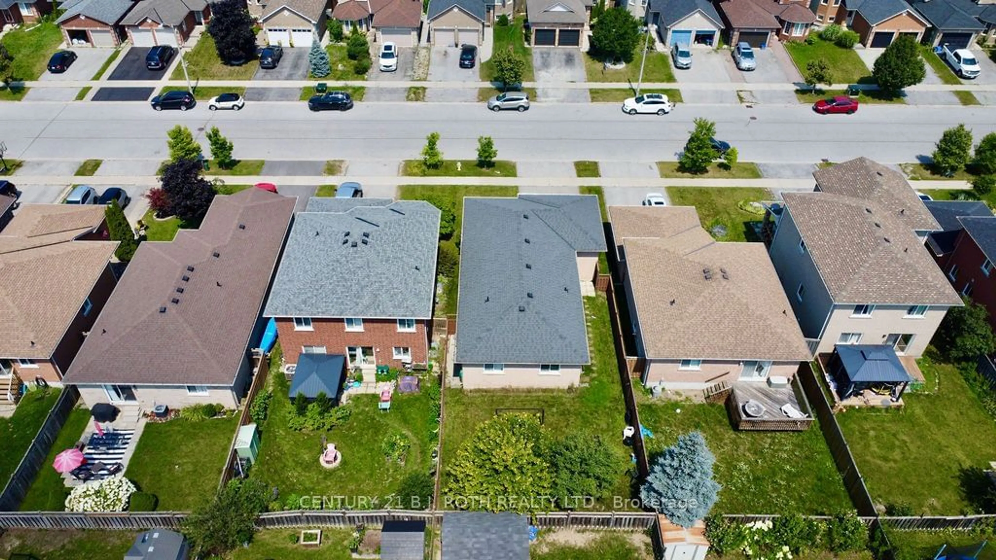 Frontside or backside of a home, the street view for 263 Dock Rd, Barrie Ontario L4N 0L3