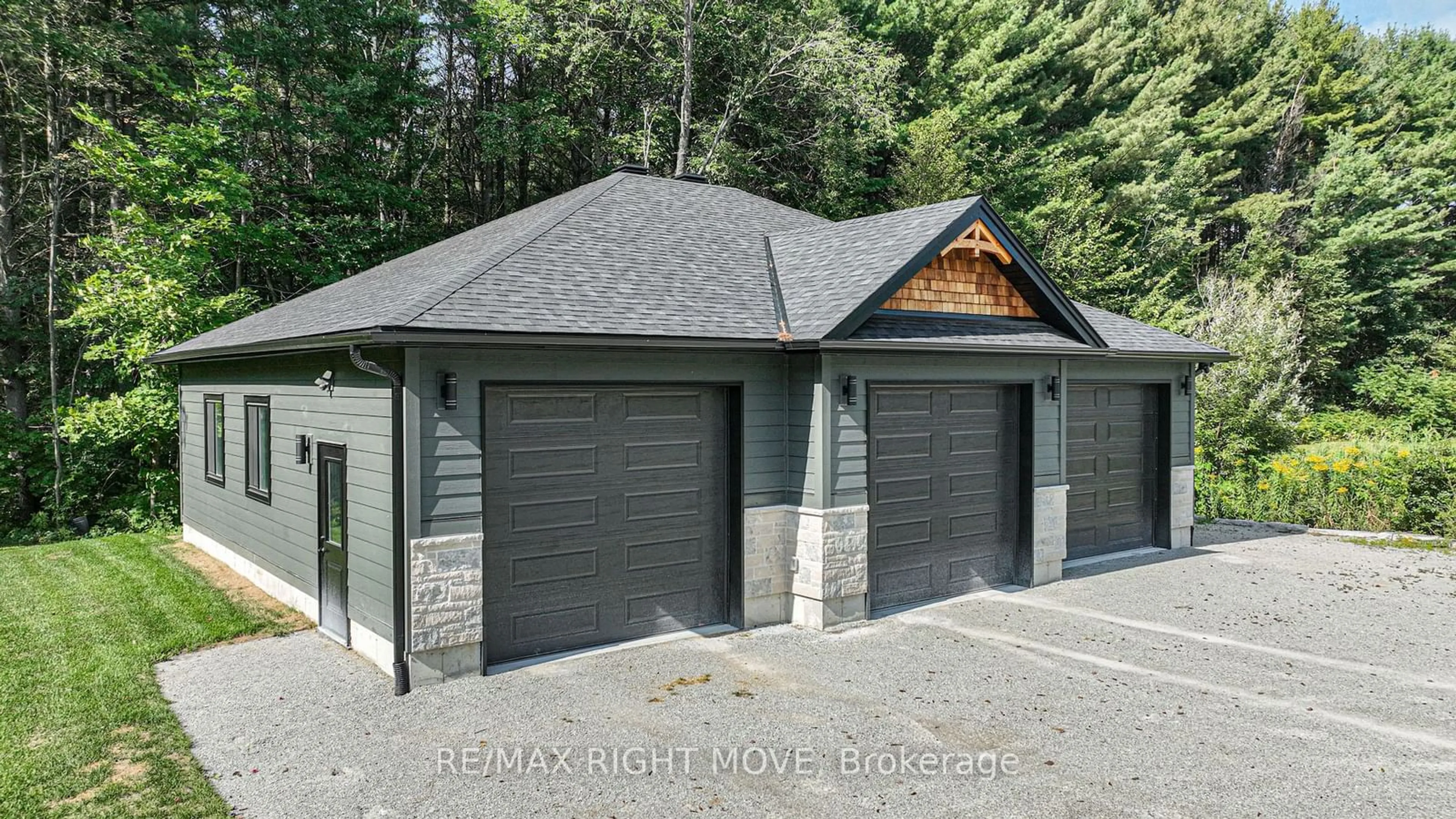 Indoor garage, cement floor for 2272 Monck Rd, Ramara Ontario L3V 0P6