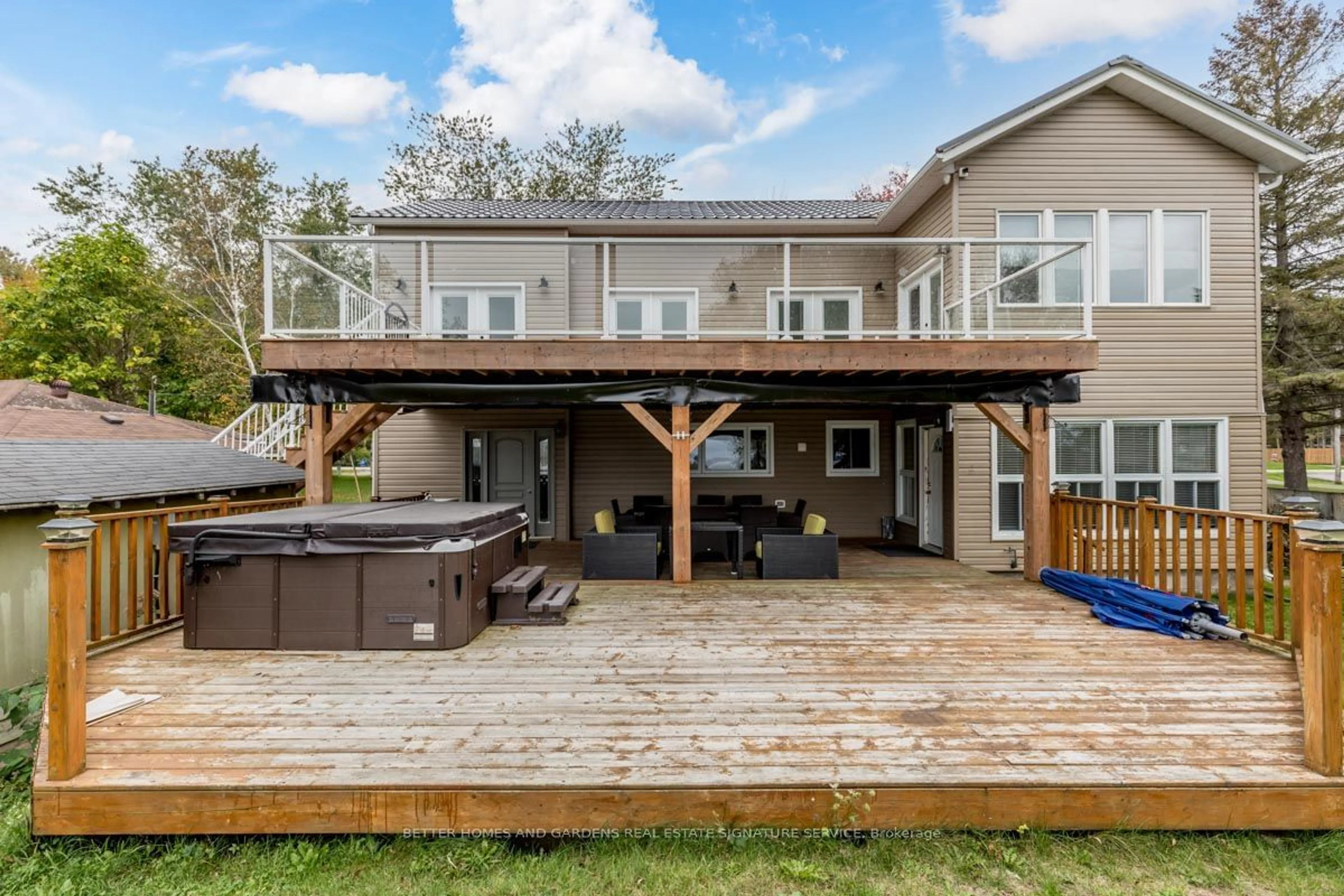 Patio, cottage for 127 Maskinonge Rd, Tay Ontario L0K 2A0