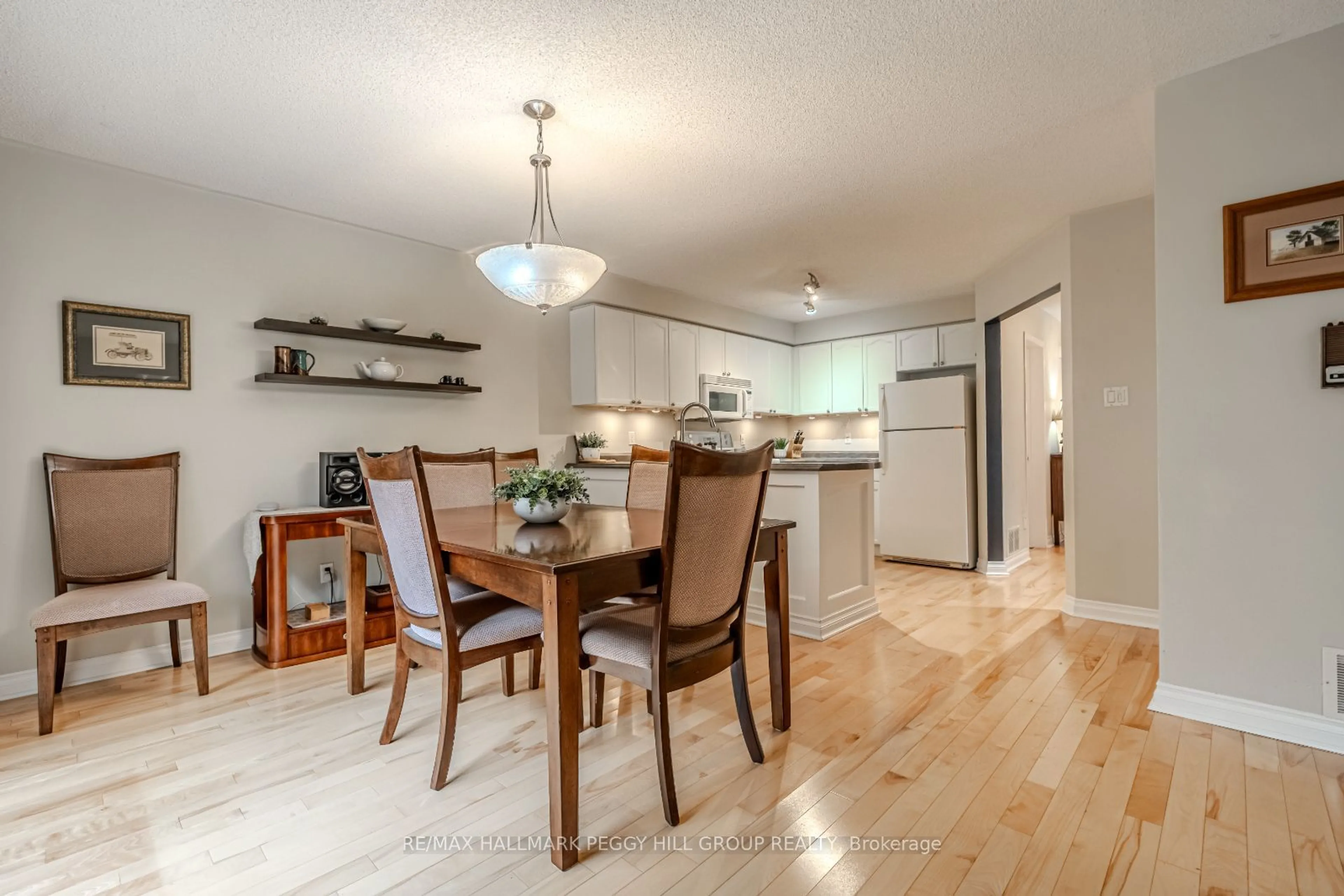 Open concept kitchen for 103 Browning Tr, Barrie Ontario L4N 6R2