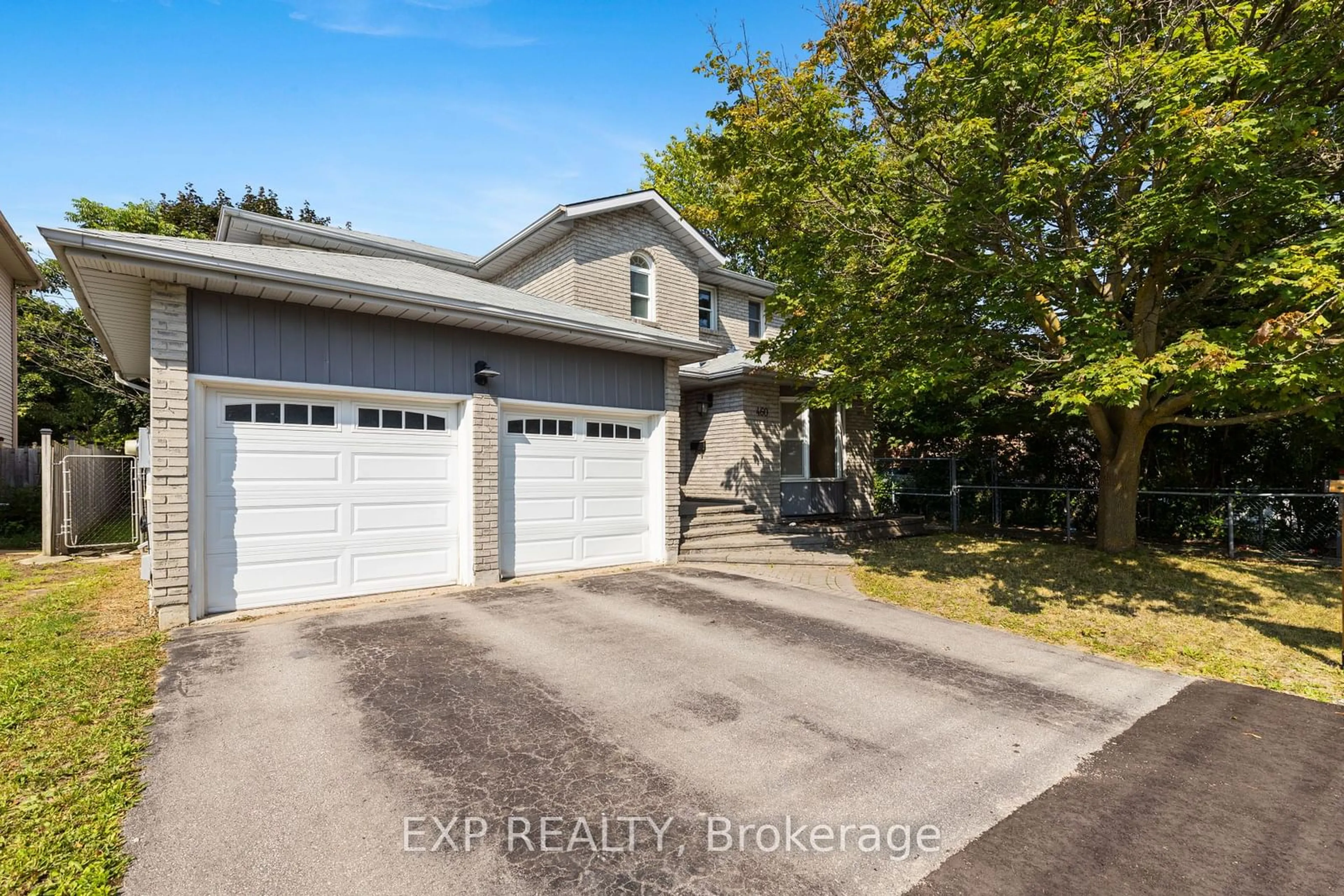 Frontside or backside of a home, the street view for 460 Grove St, Barrie Ontario L4M 5W2