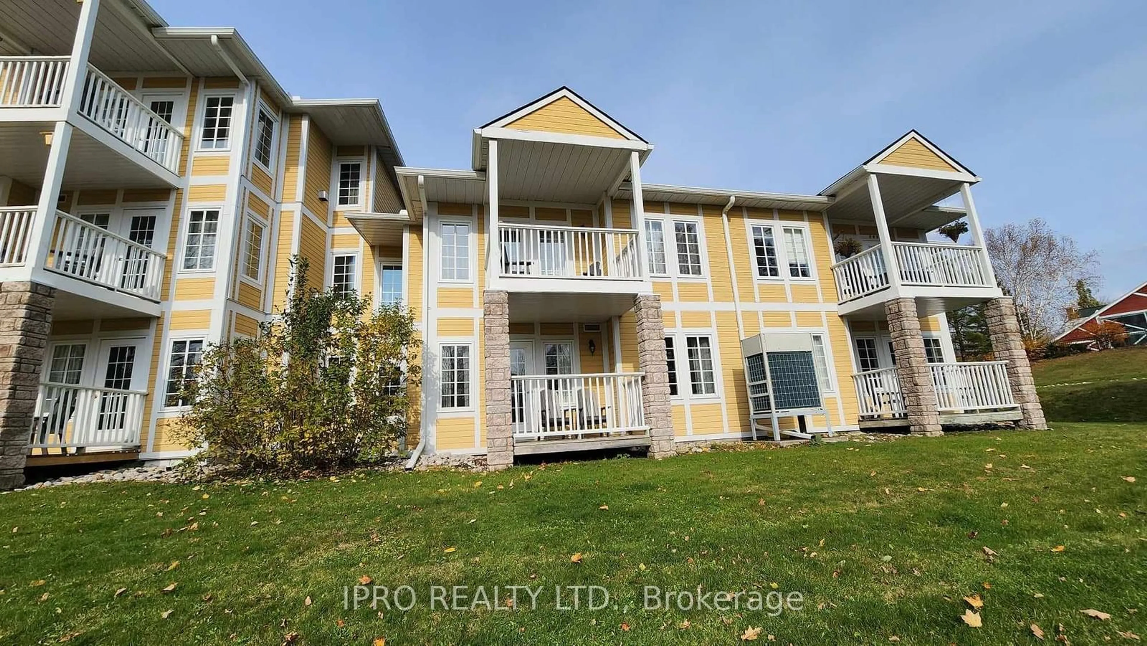 A pic from exterior of the house or condo, the front or back of building for 90 Highland Dr #2074/75, Oro-Medonte Ontario L0L 2L0