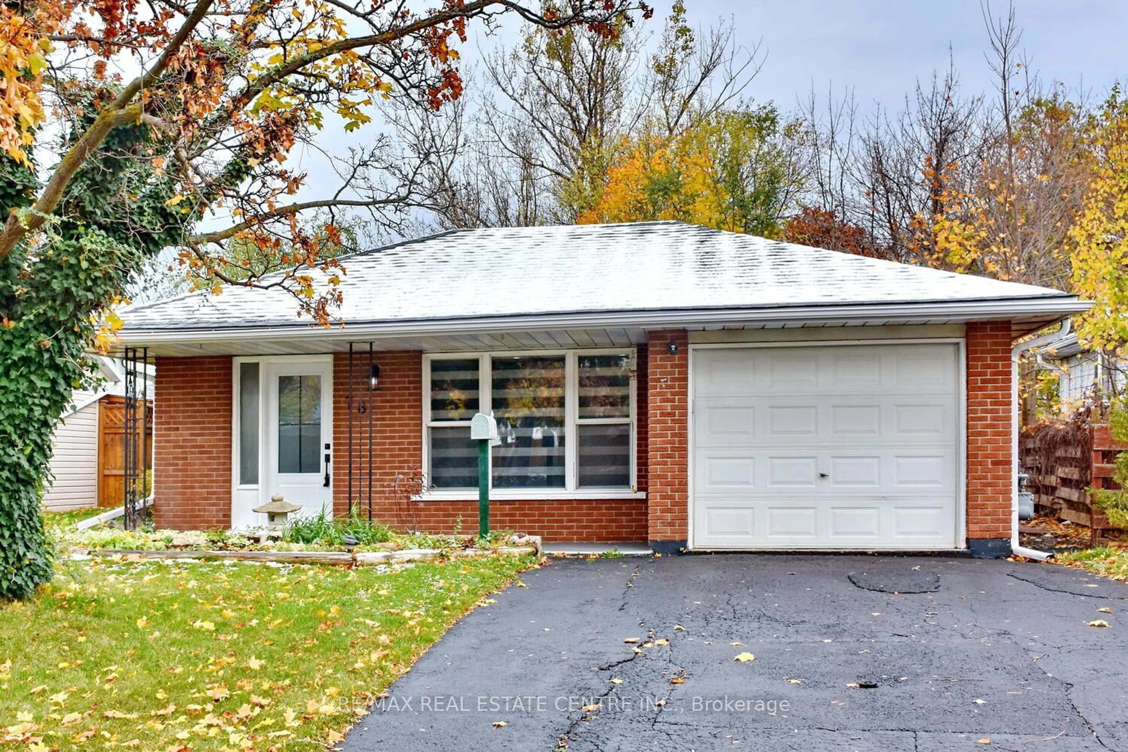 Home with brick exterior material for 78 Gibbard Cres, Collingwood Ontario L9Y 2C2