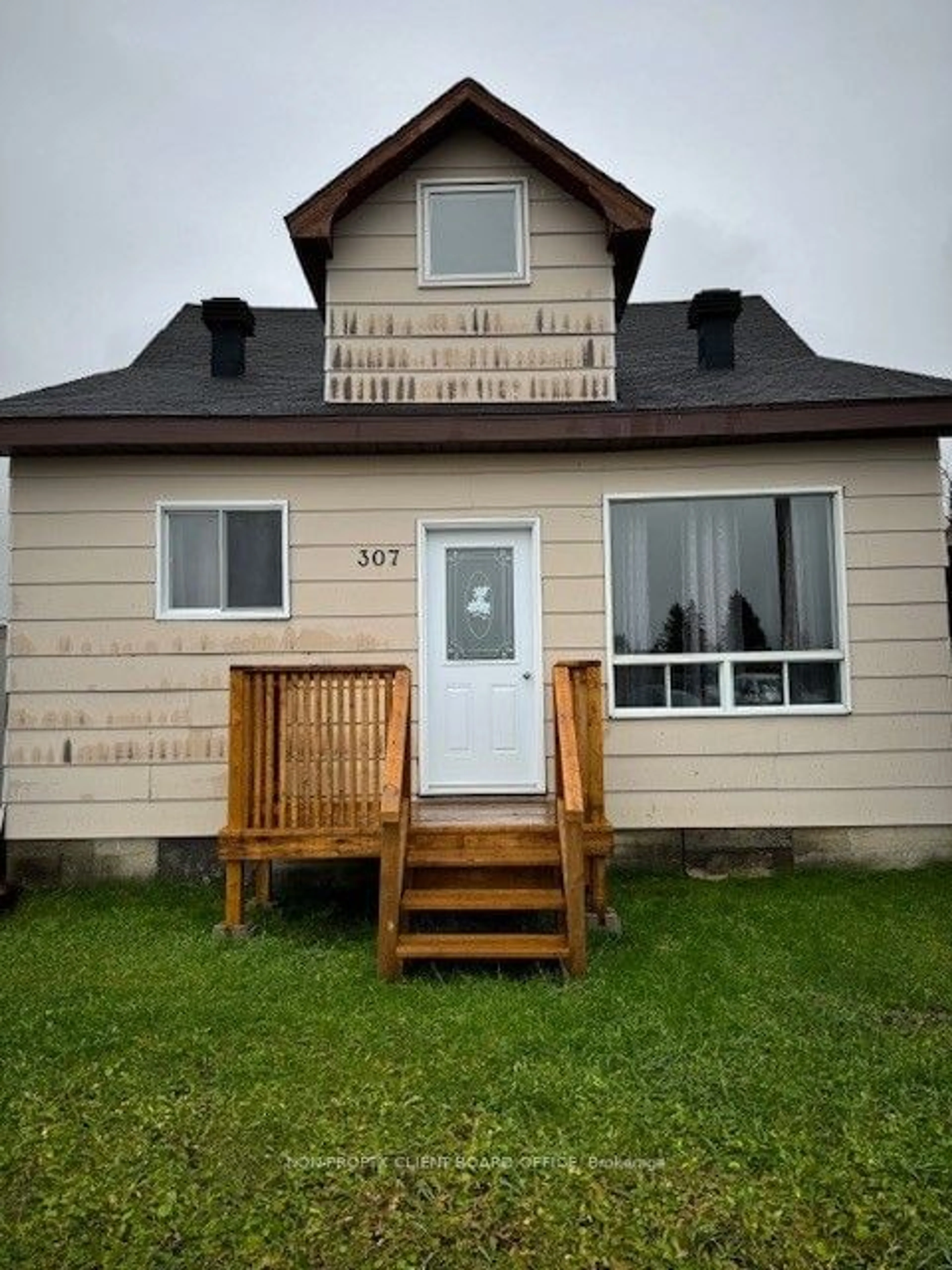 A pic from exterior of the house or condo, cottage for 307 Ambridge Dr, Iroquois Falls Ontario P0K 1E0