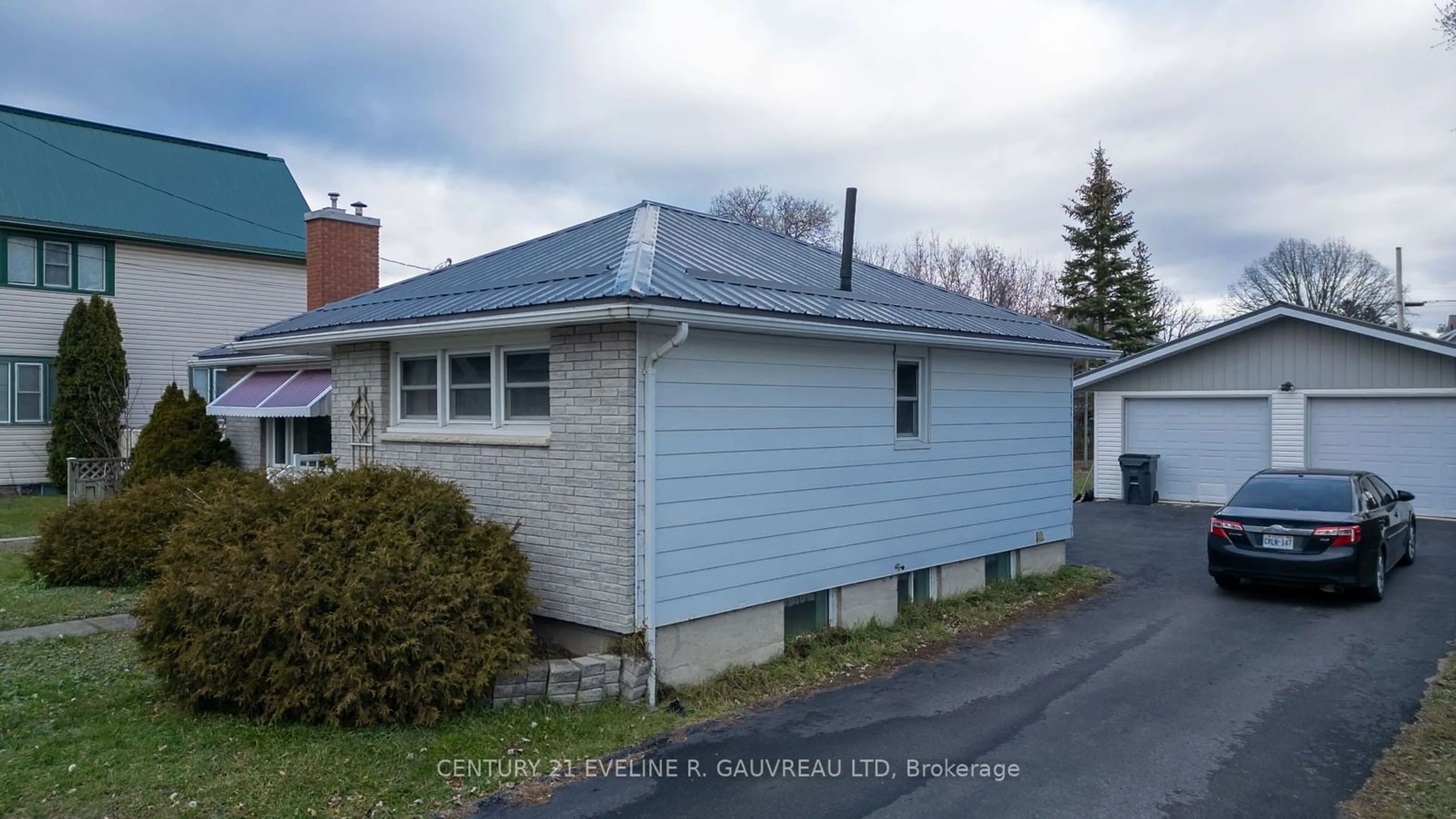 Frontside or backside of a home, cottage for 137 Armstrong St, Temiskaming Shores Ontario P0J 1P0