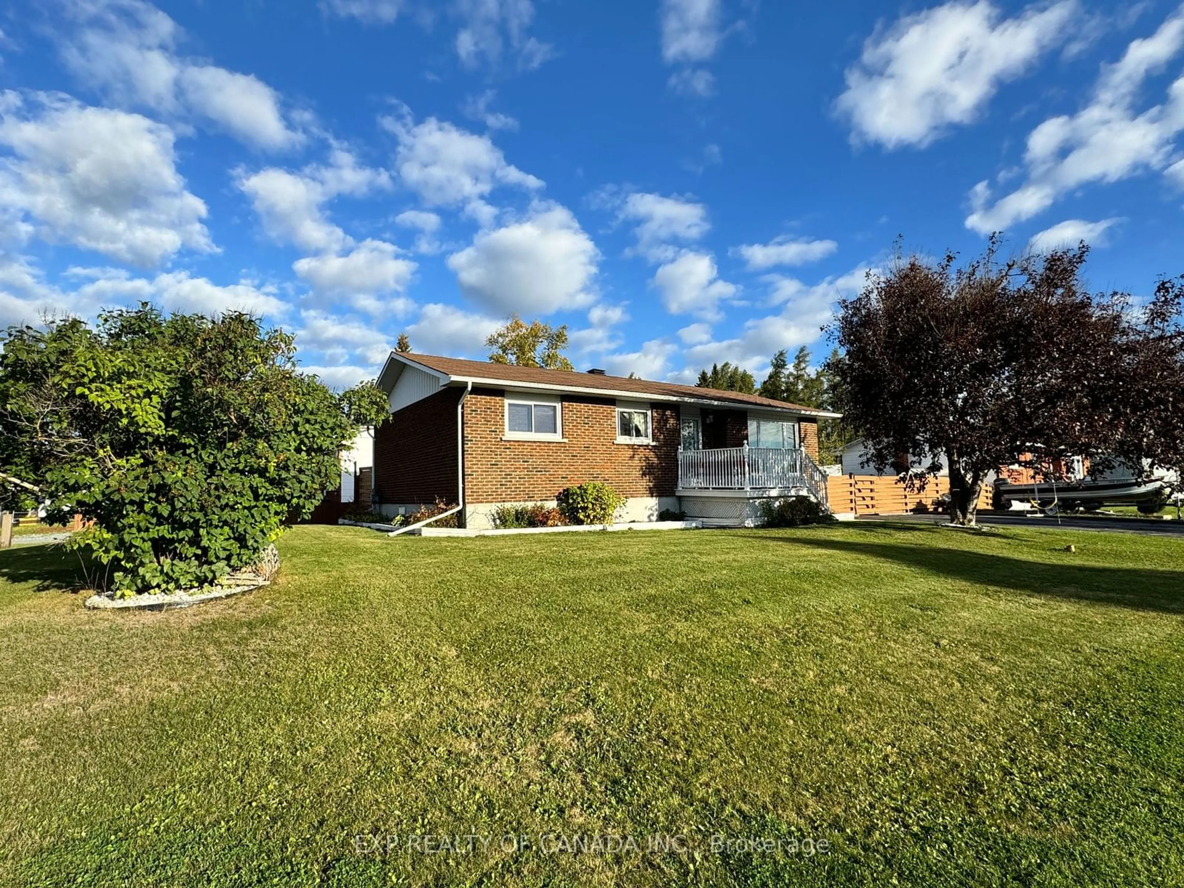 Frontside or backside of a home, the fenced backyard for 129 HUDSON Cres, Timmins Ontario P4N 7R3