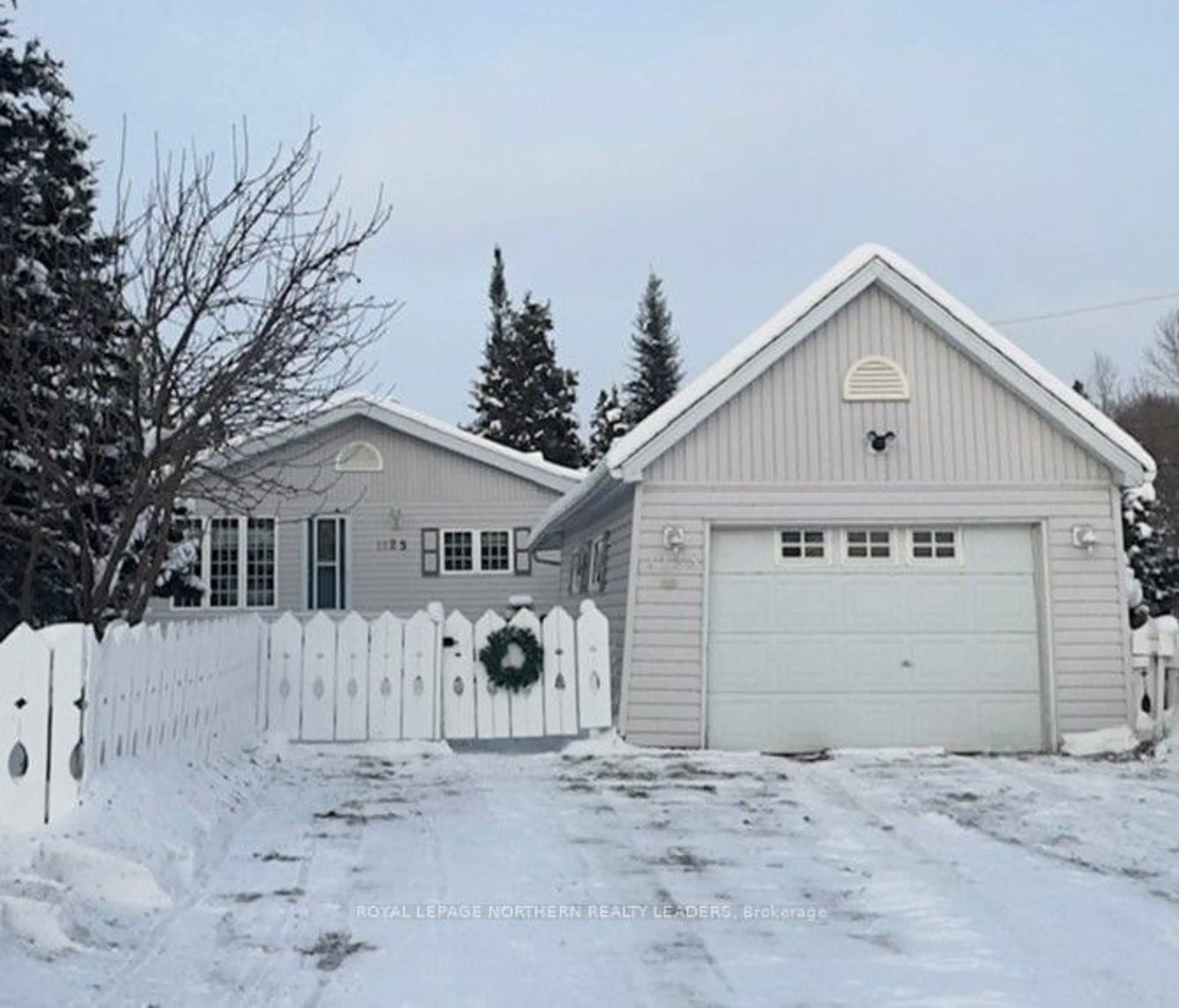 Frontside or backside of a home, cottage for 1125 Brundy Ave, Timmins Ontario P0N 1G0