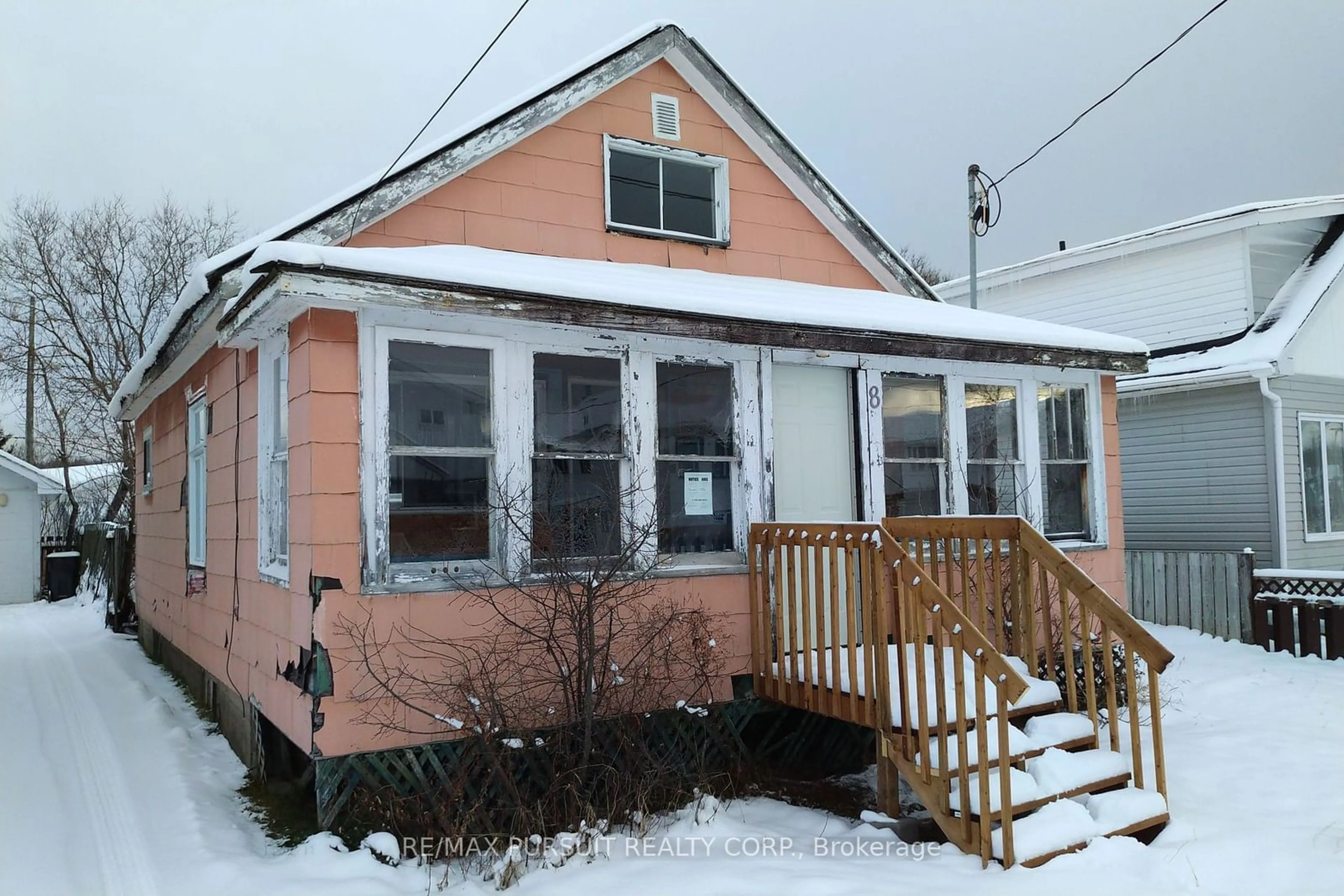 Home with vinyl exterior material, street for 8 Queen St, Kirkland Lake Ontario P2N 2R1