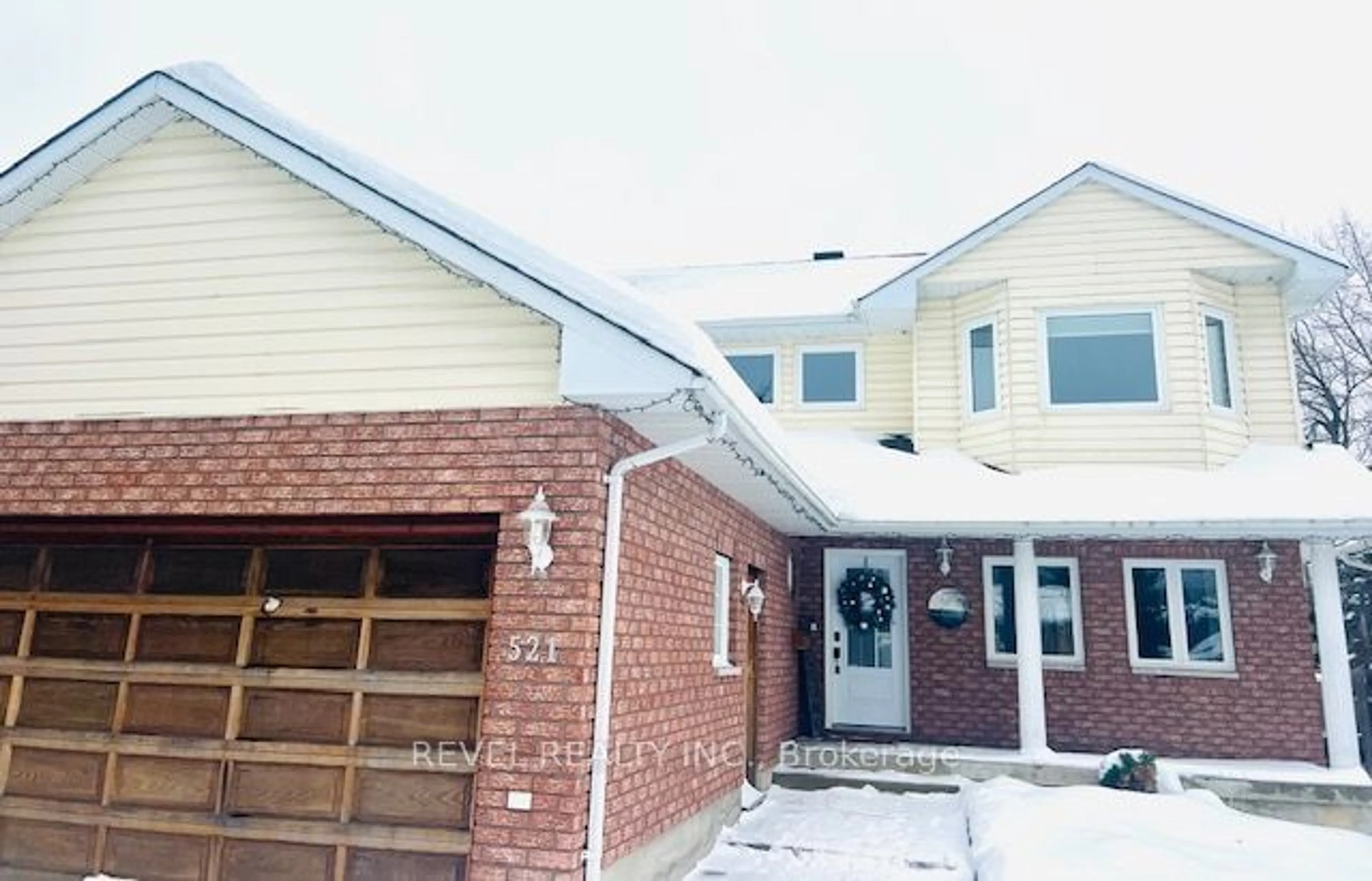 Home with brick exterior material, building for 521 Princess St, Timmins Ontario P0N 1C0