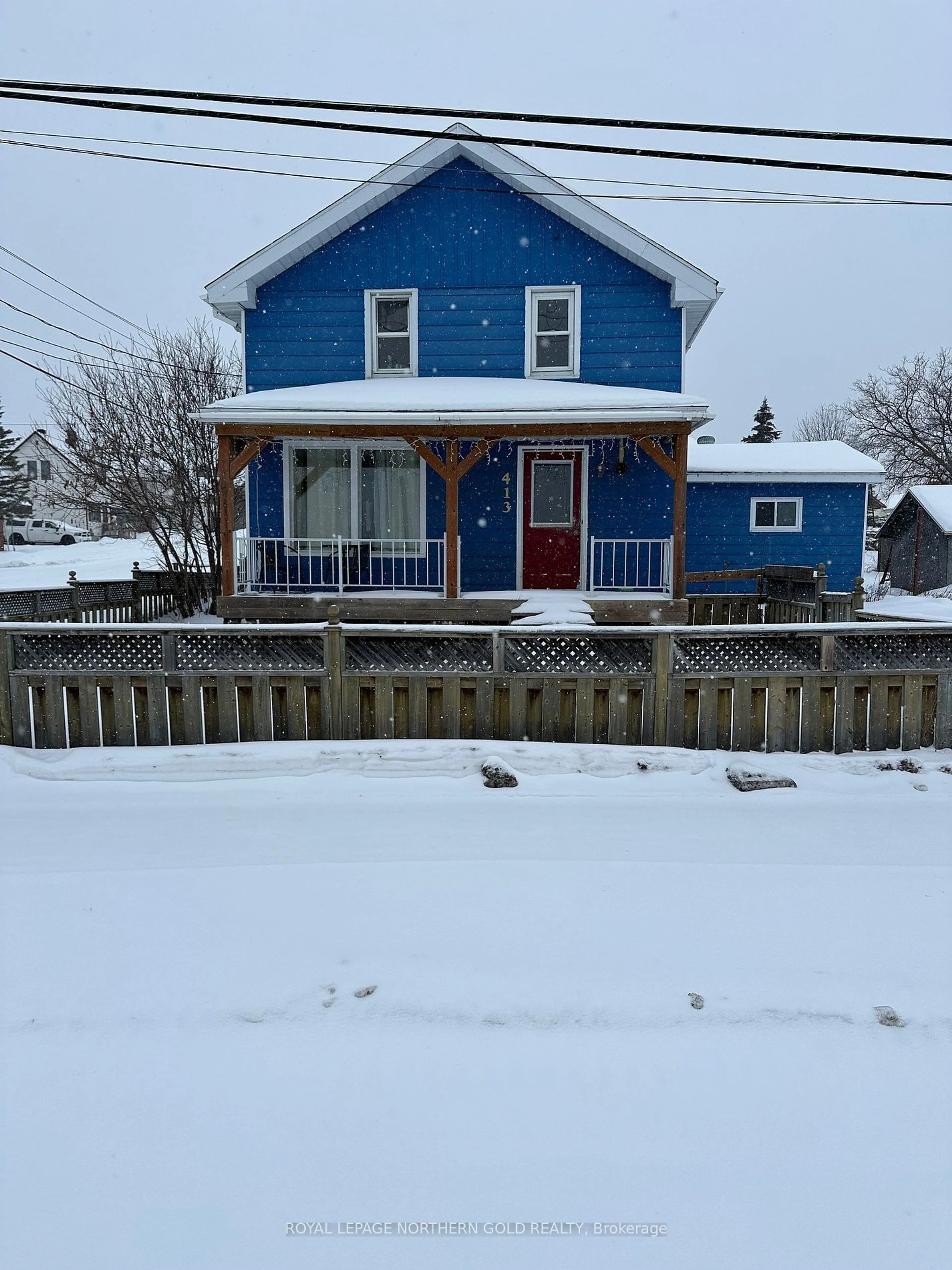 A pic from outside/outdoor area/front of a property/back of a property/a pic from drone, street for 413 De Troyes Ave, Iroquois Falls Ontario P0K 1G0