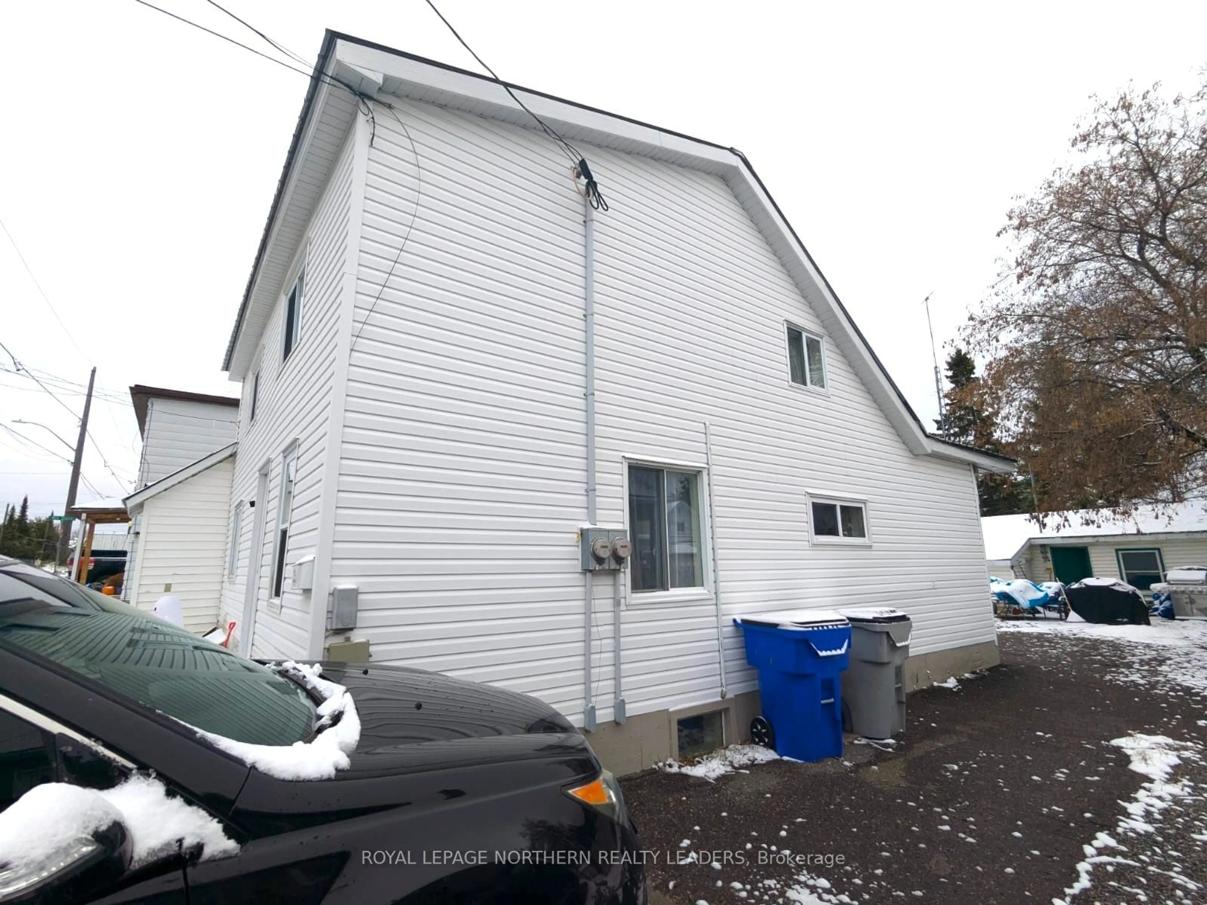 Unknown for 211-215 Wende Ave, Timmins Ontario P4N 3E6