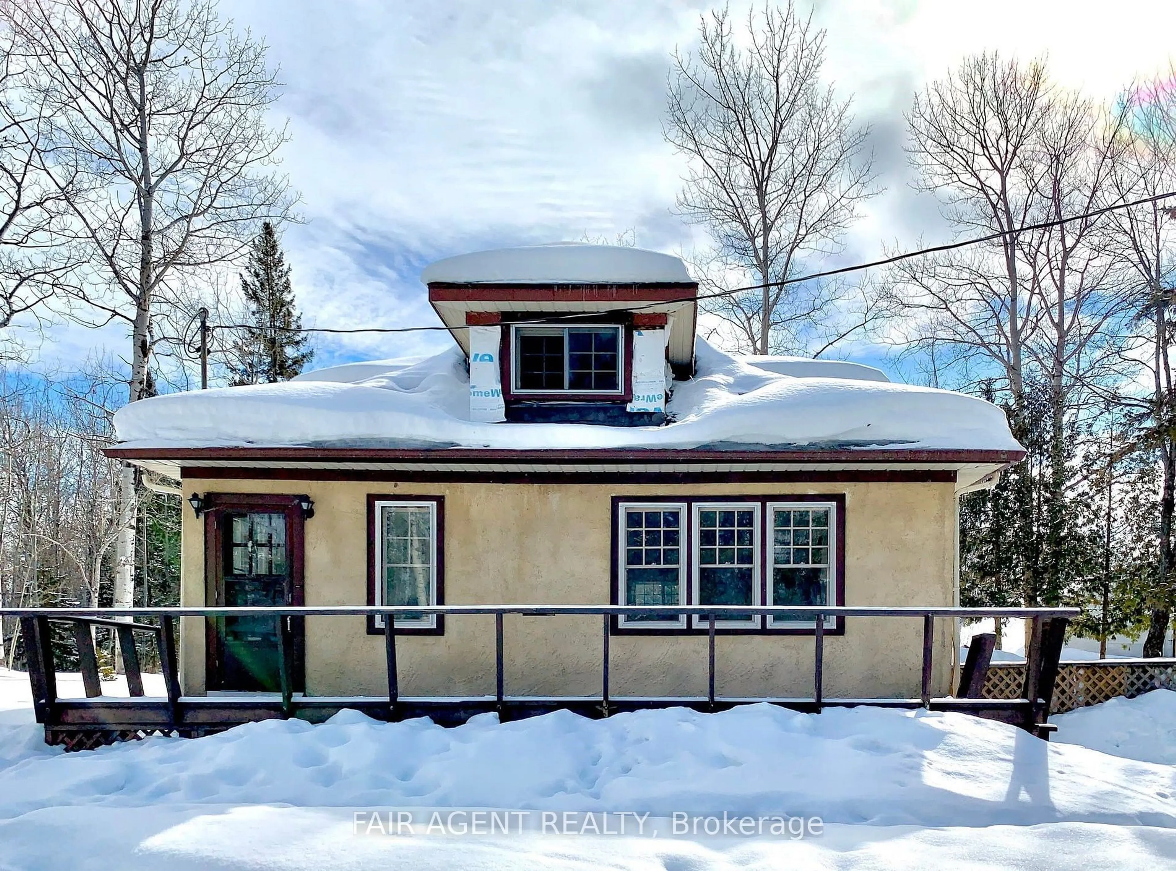 Home with vinyl exterior material, unknown for 975140 Silver Centre Rd, Temiskaming Shores Ontario P0J 1R0