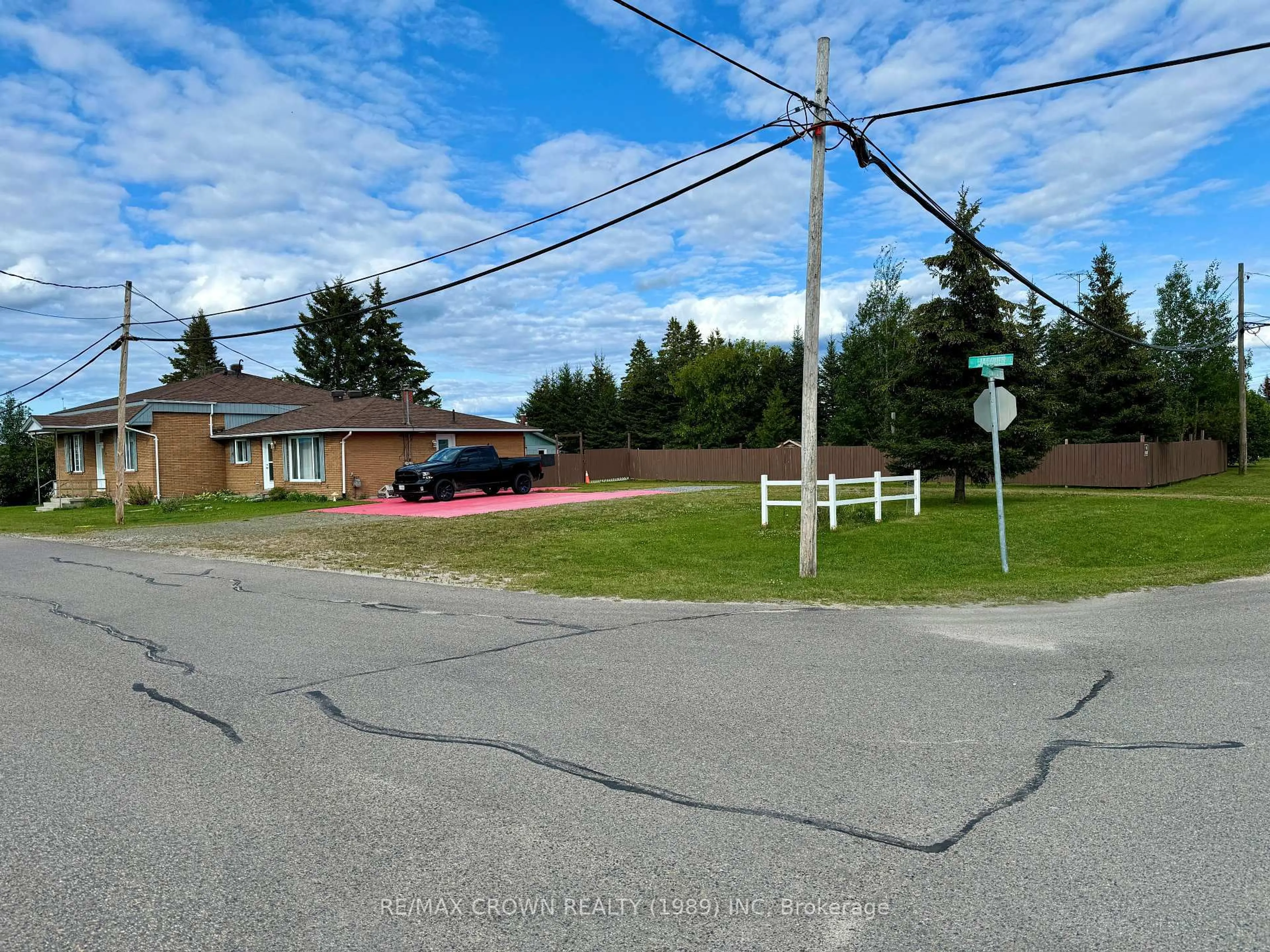 A pic from outside/outdoor area/front of a property/back of a property/a pic from drone, street for 21 Jacques Ave, Fauquier-Strickland Ontario P0L 1G0
