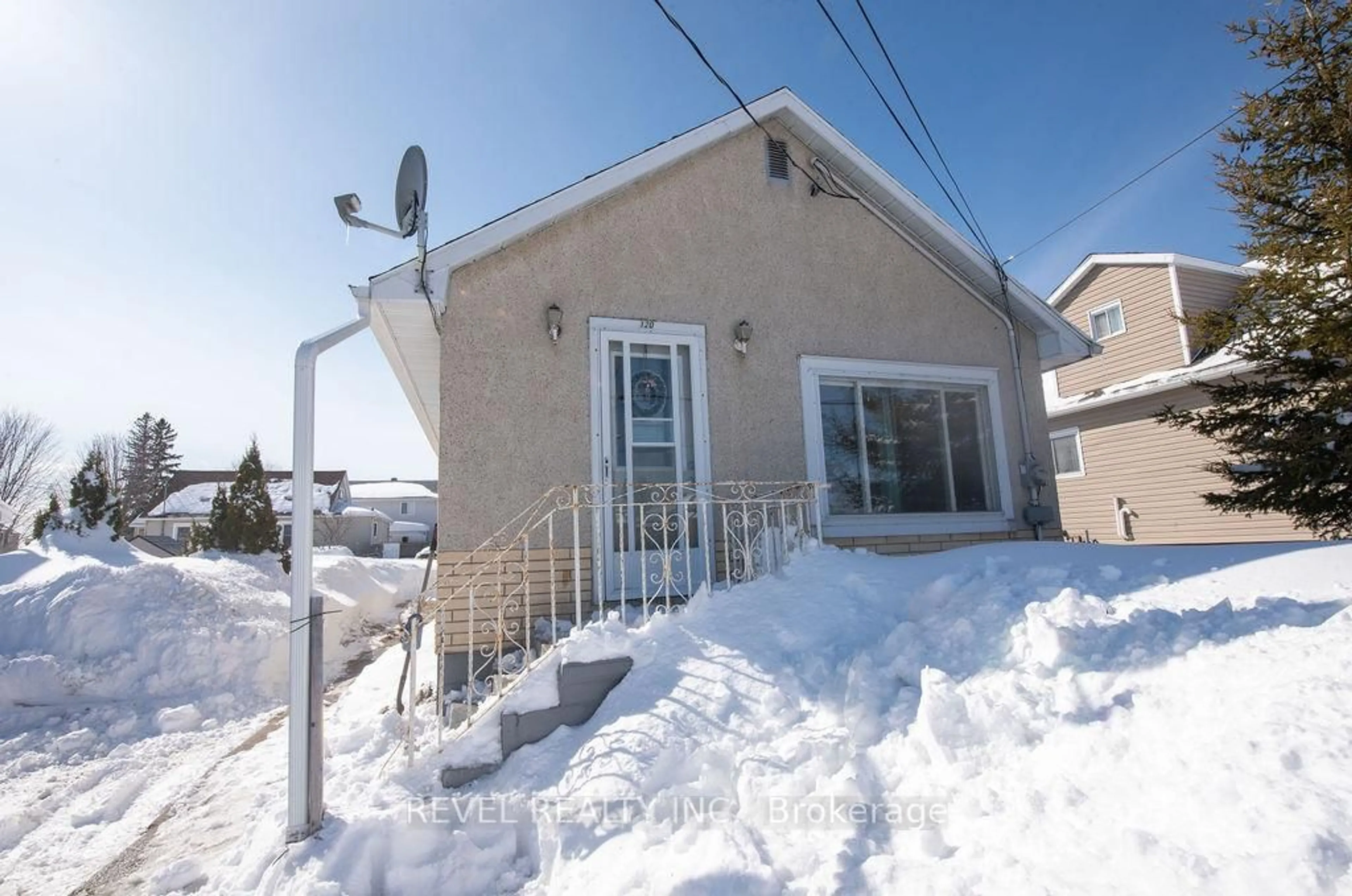 Unknown for 120 Main St, Timmins Ontario P0N 1H0