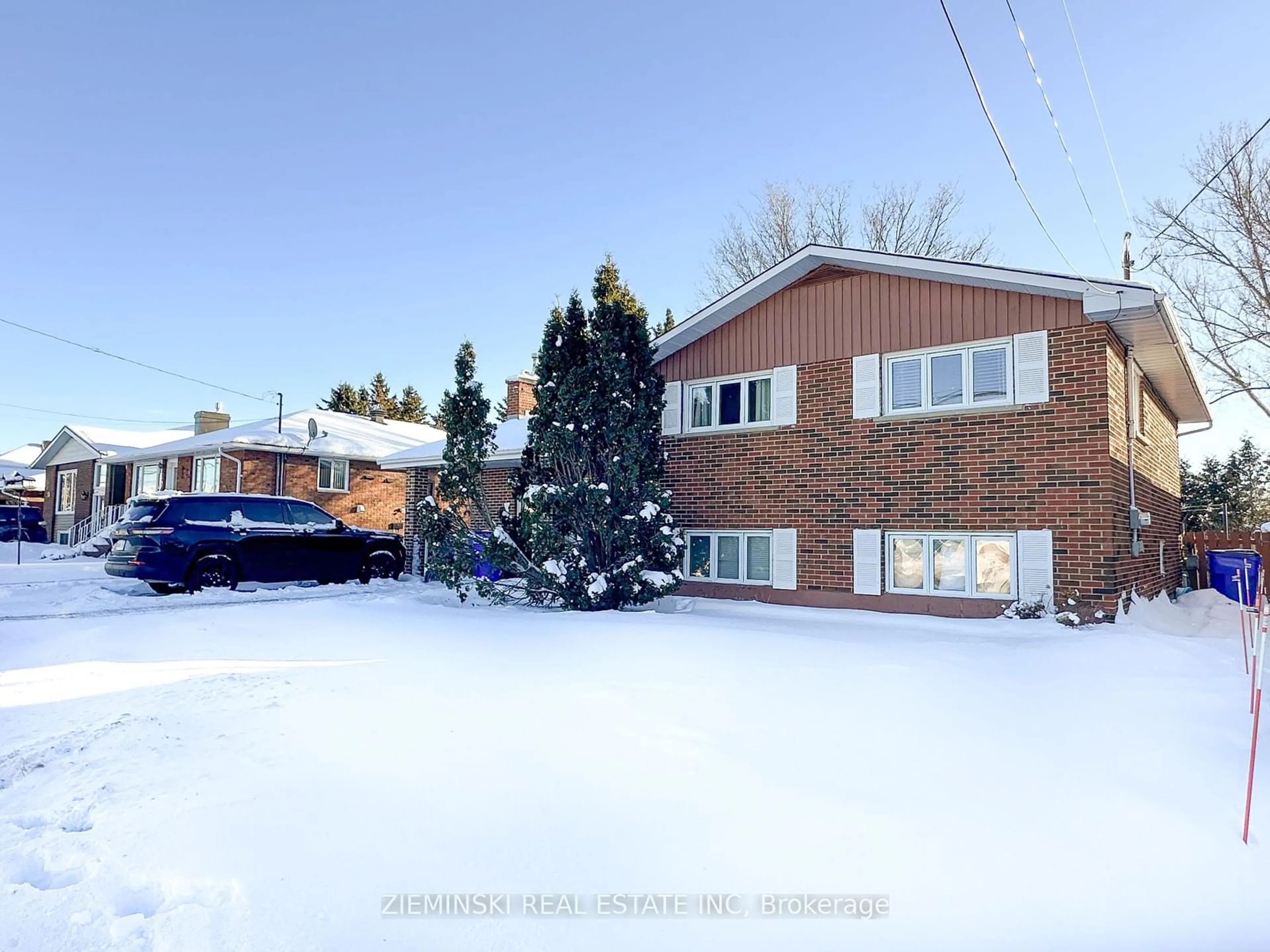 A pic from outside/outdoor area/front of a property/back of a property/a pic from drone, street for 63 Jubilee Ave, Timmins Ontario P4N 4M7