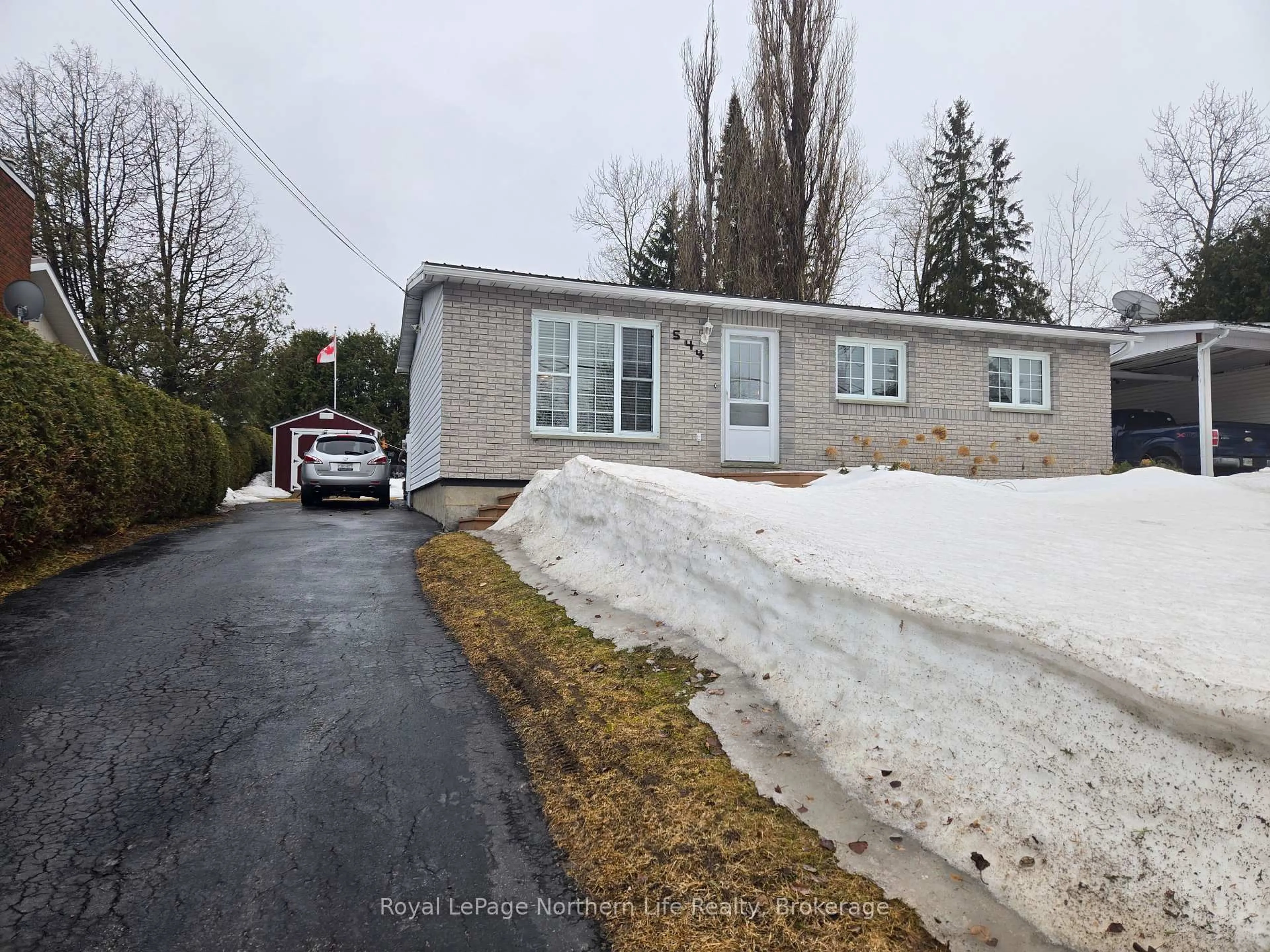 A pic from outside/outdoor area/front of a property/back of a property/a pic from drone, street for 544 Broadwood Ave, Temiskaming Shores Ontario P0J 1P0