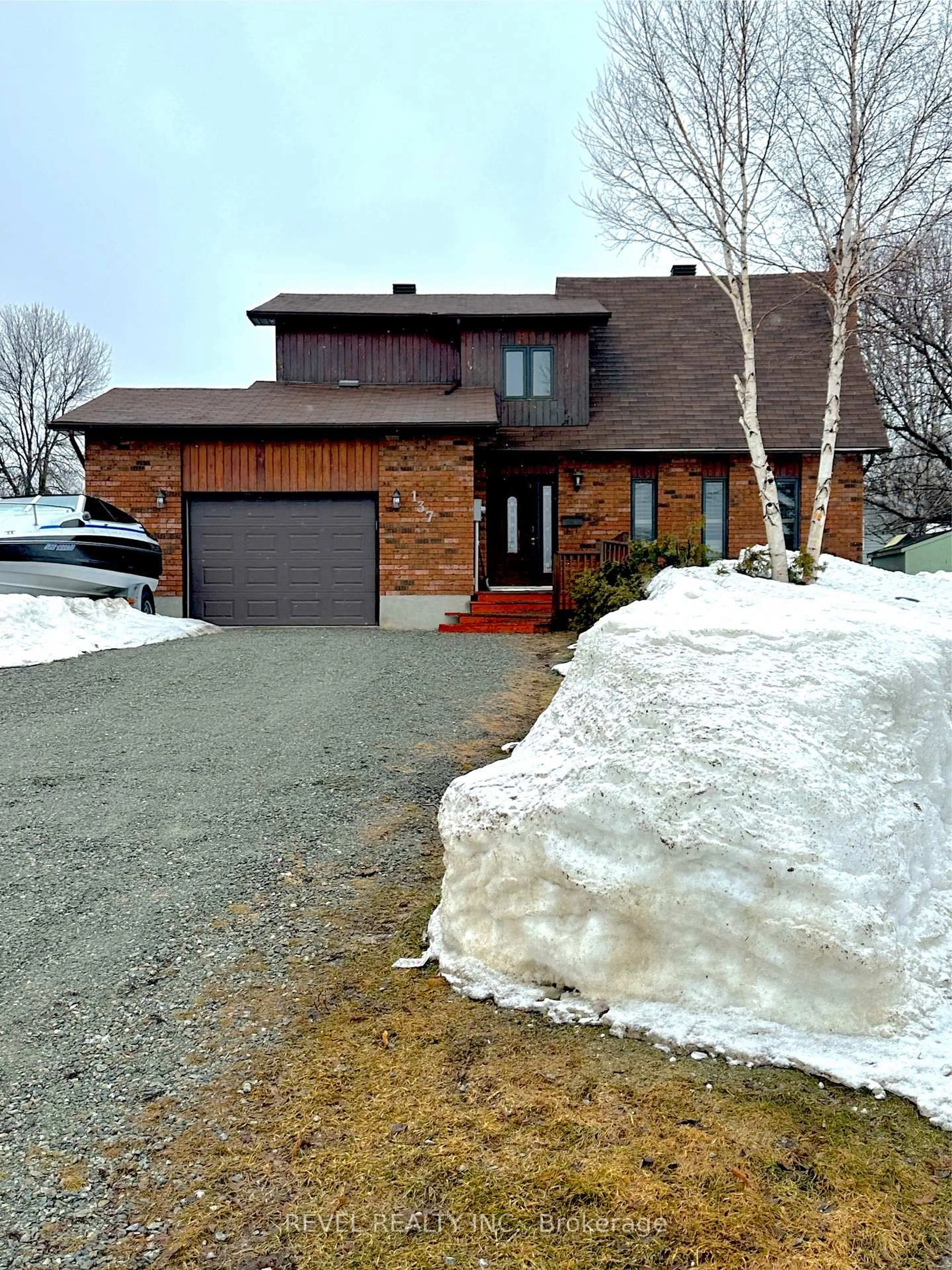 Home with brick exterior material, street for 137 Girdwood Cres, Timmins Ontario P0N 1K0