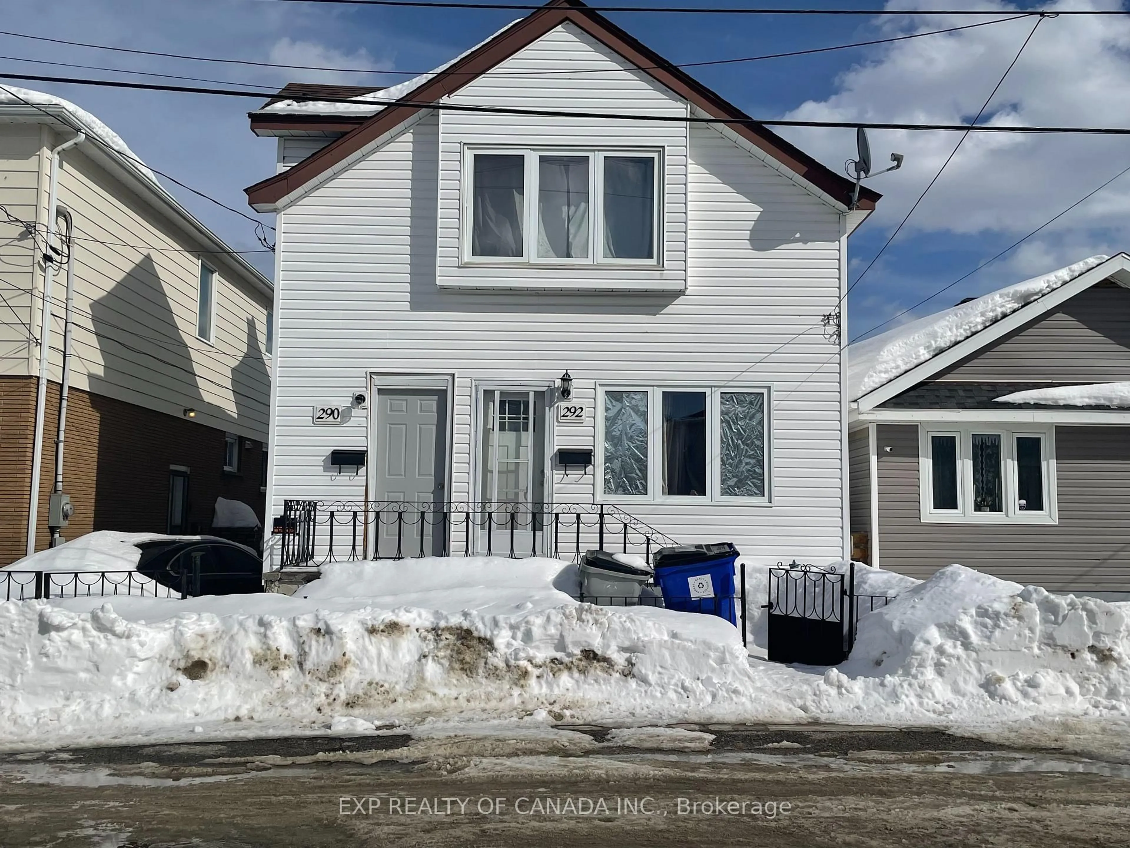 Home with vinyl exterior material, street for 290 - 292 Spruce St, Timmins Ontario P4N 2M9