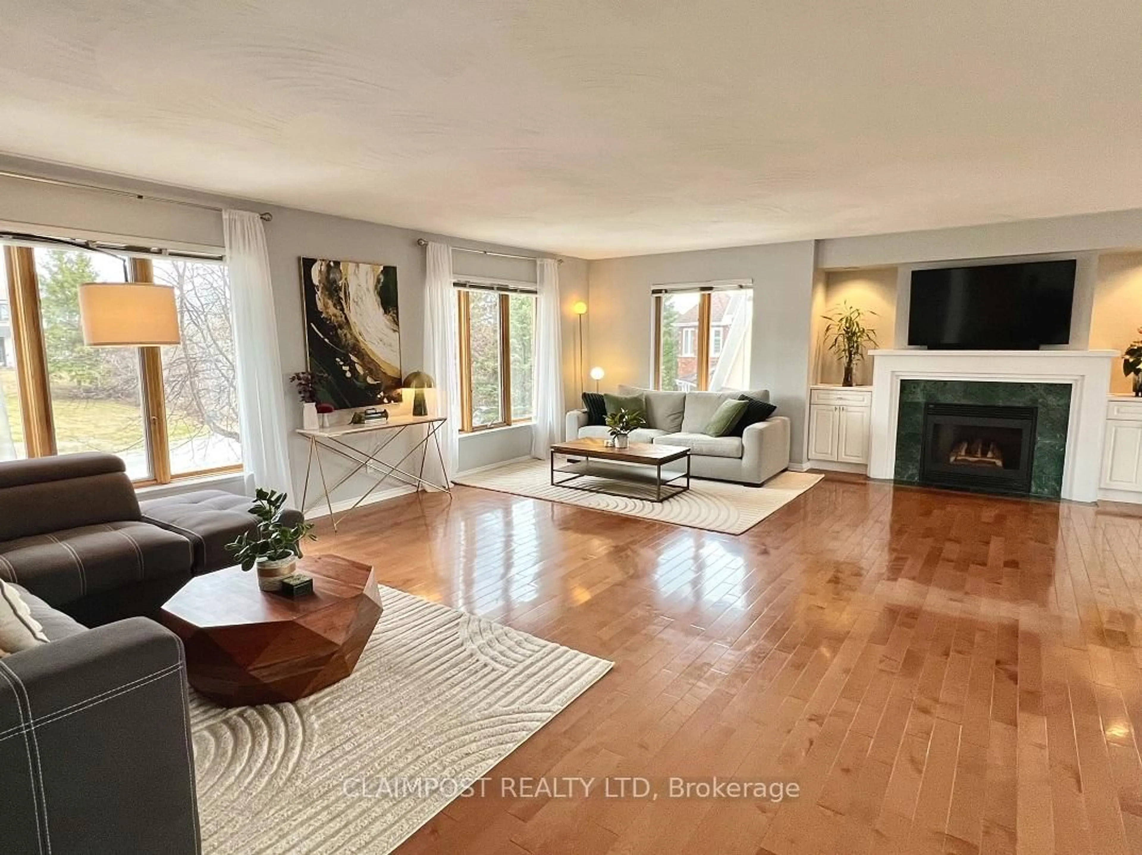 Living room with furniture, unknown for 697 Lavigne Blvd, Timmins Ontario P4N 8M7