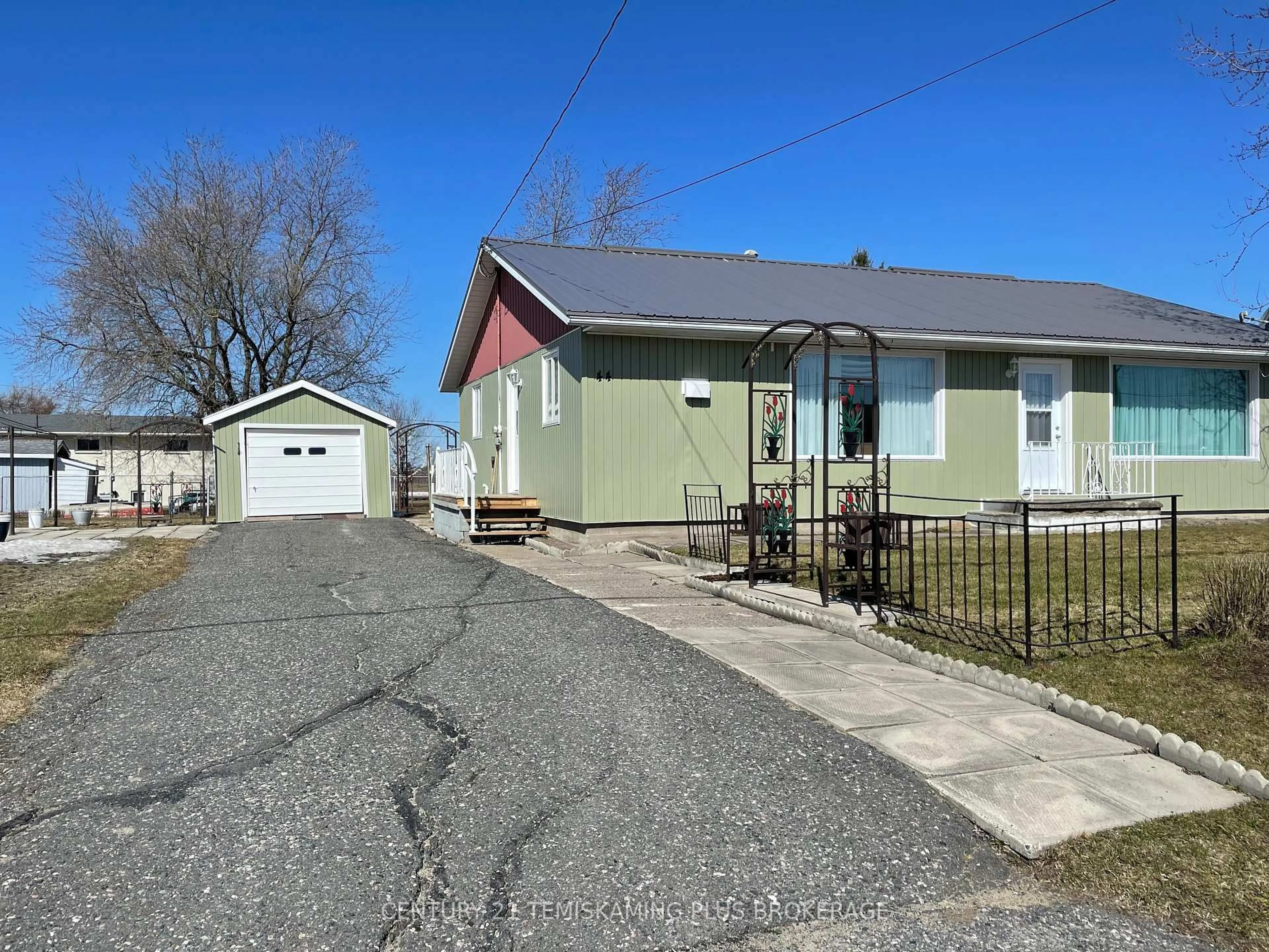 A pic from outside/outdoor area/front of a property/back of a property/a pic from drone, street for 40 & 44 Tenth Ave, Armstrong Ontario P0J 1E0